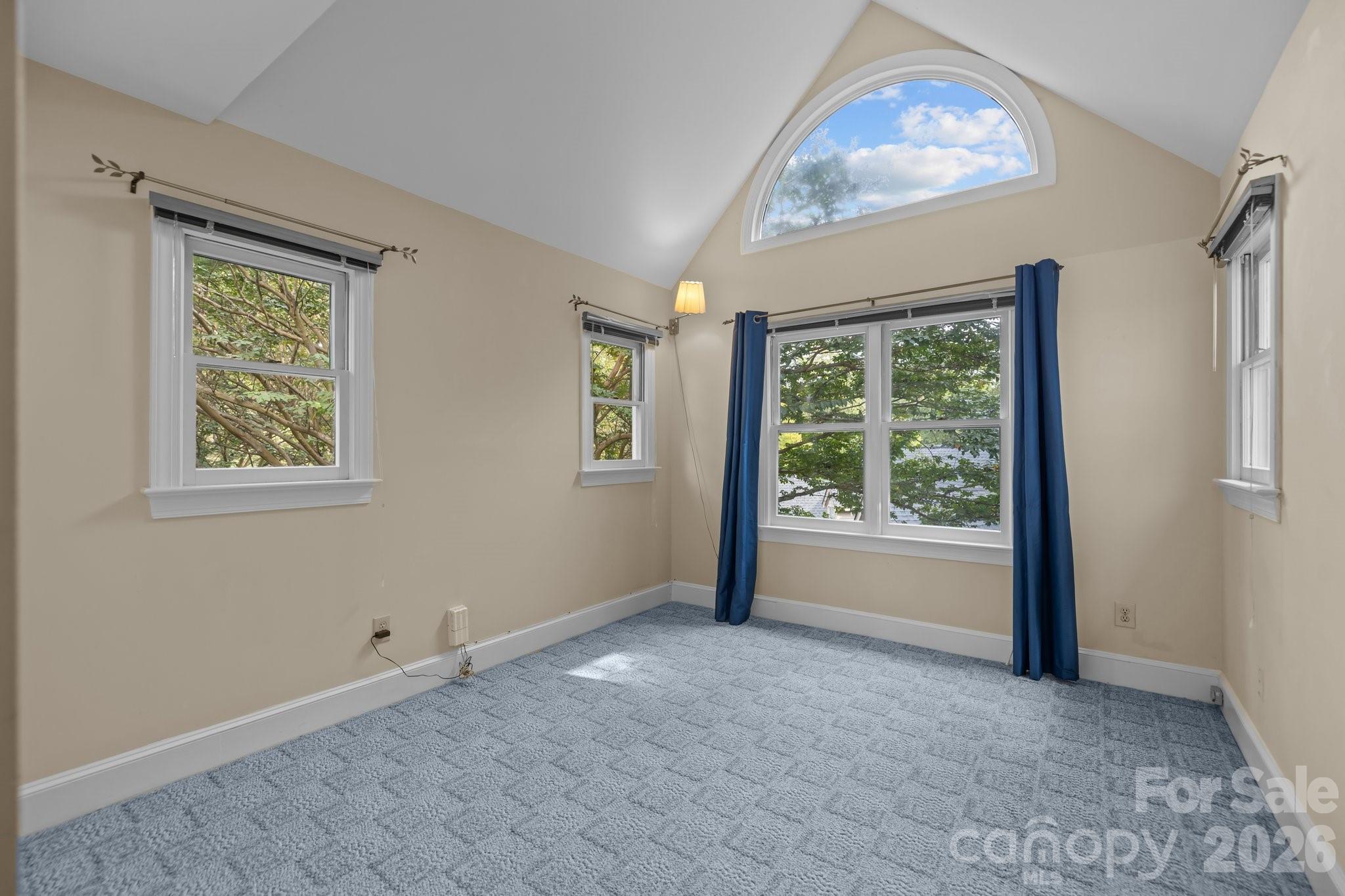 230 N Brackenbury Lane — Charlotte