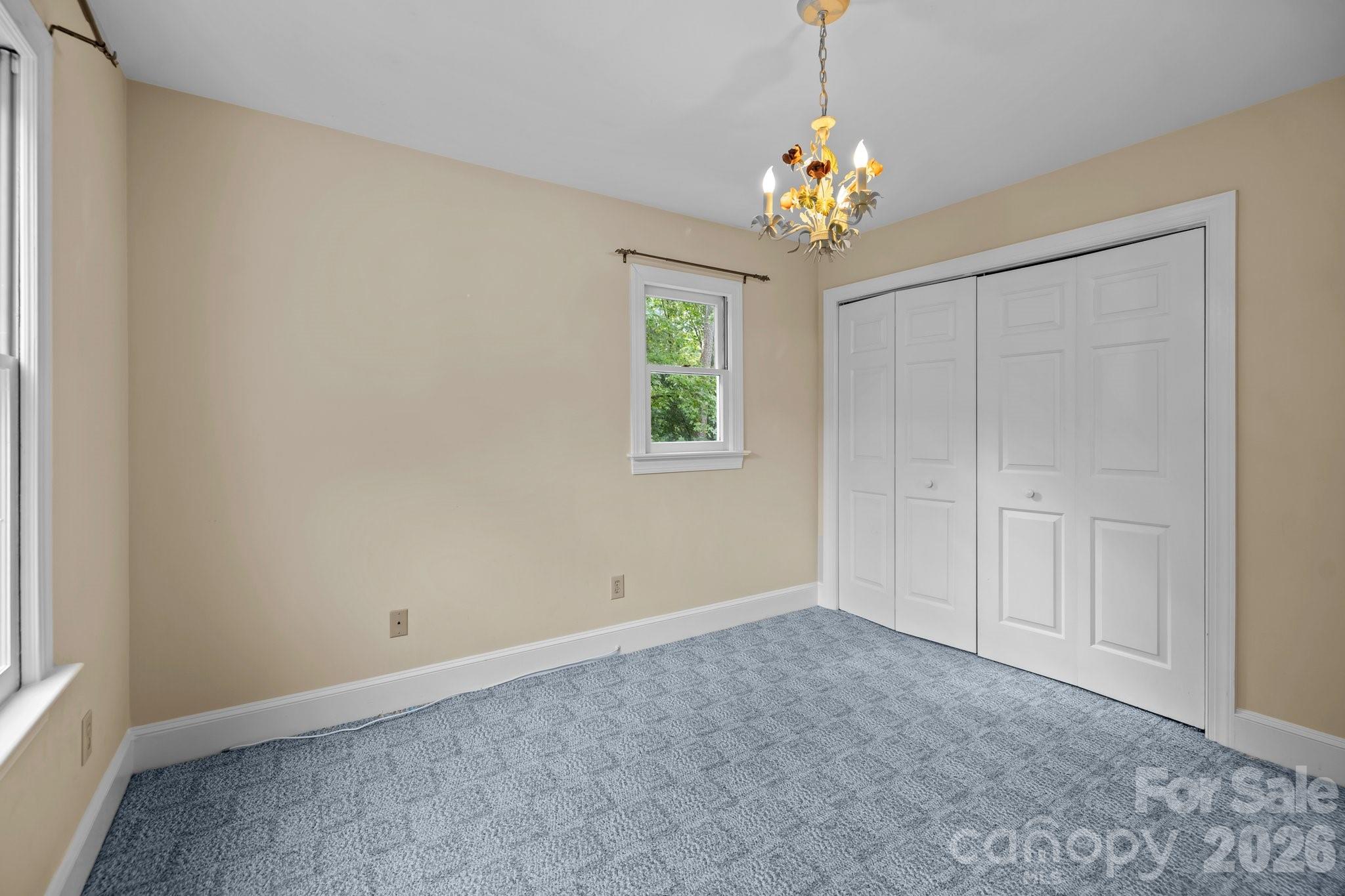 230 N Brackenbury Lane — Charlotte