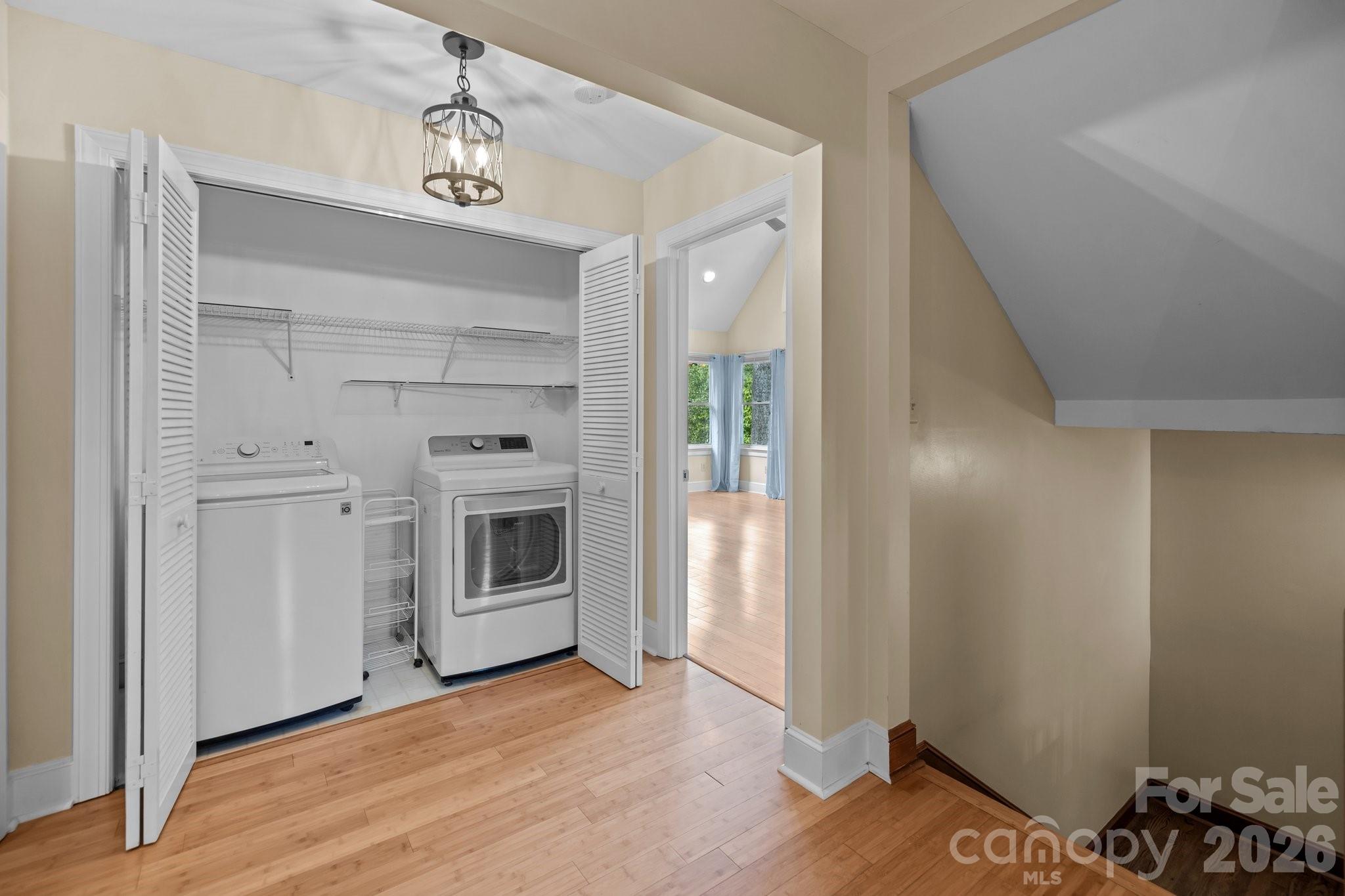 230 N Brackenbury Lane — Charlotte