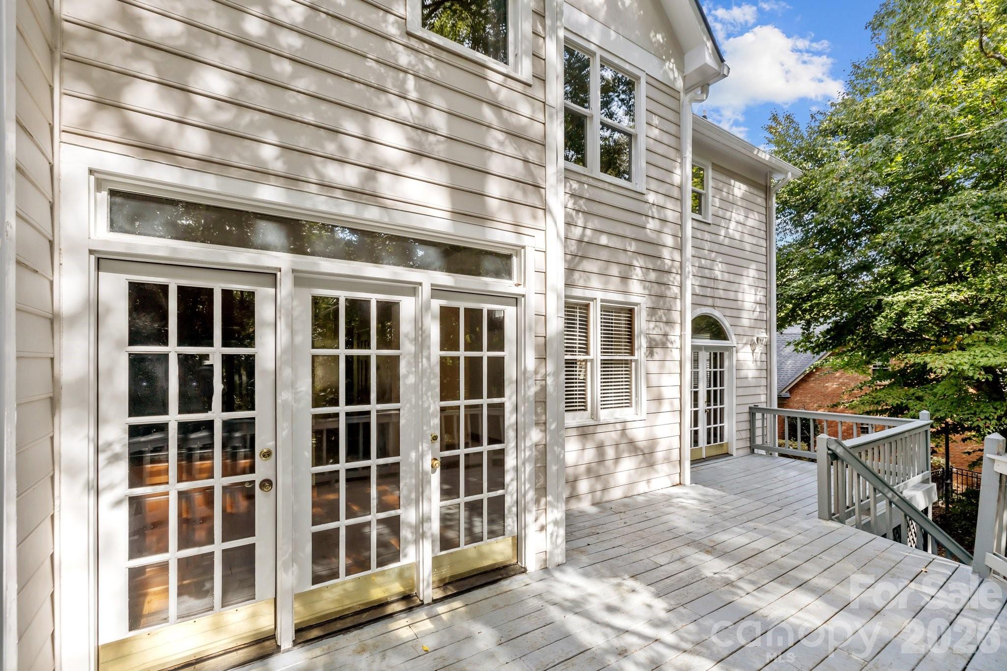 230 N Brackenbury Lane — Charlotte