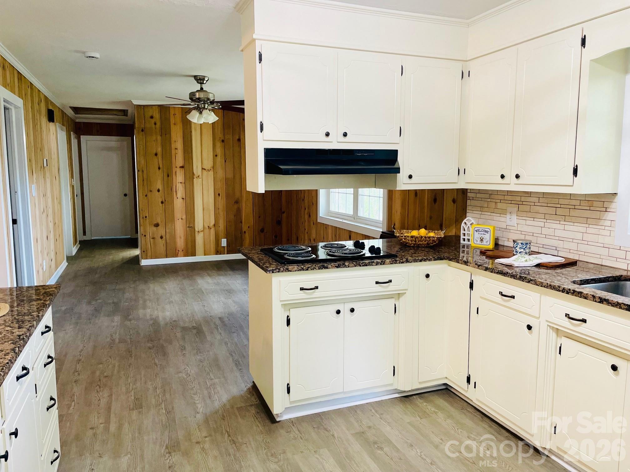 511 Sunbeam Farm Road — Cherryville
