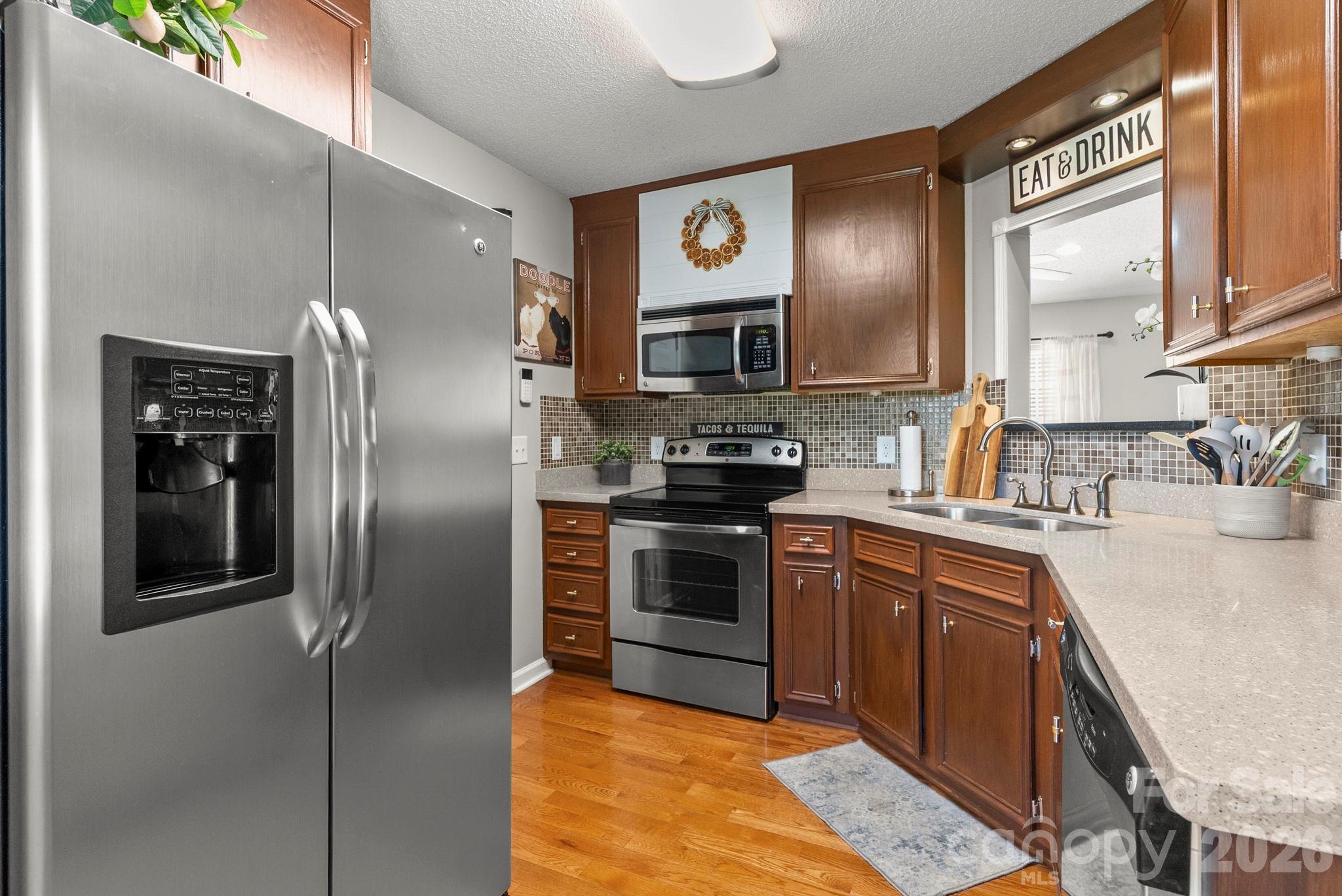 1478 Farmington Hills Drive — Conover