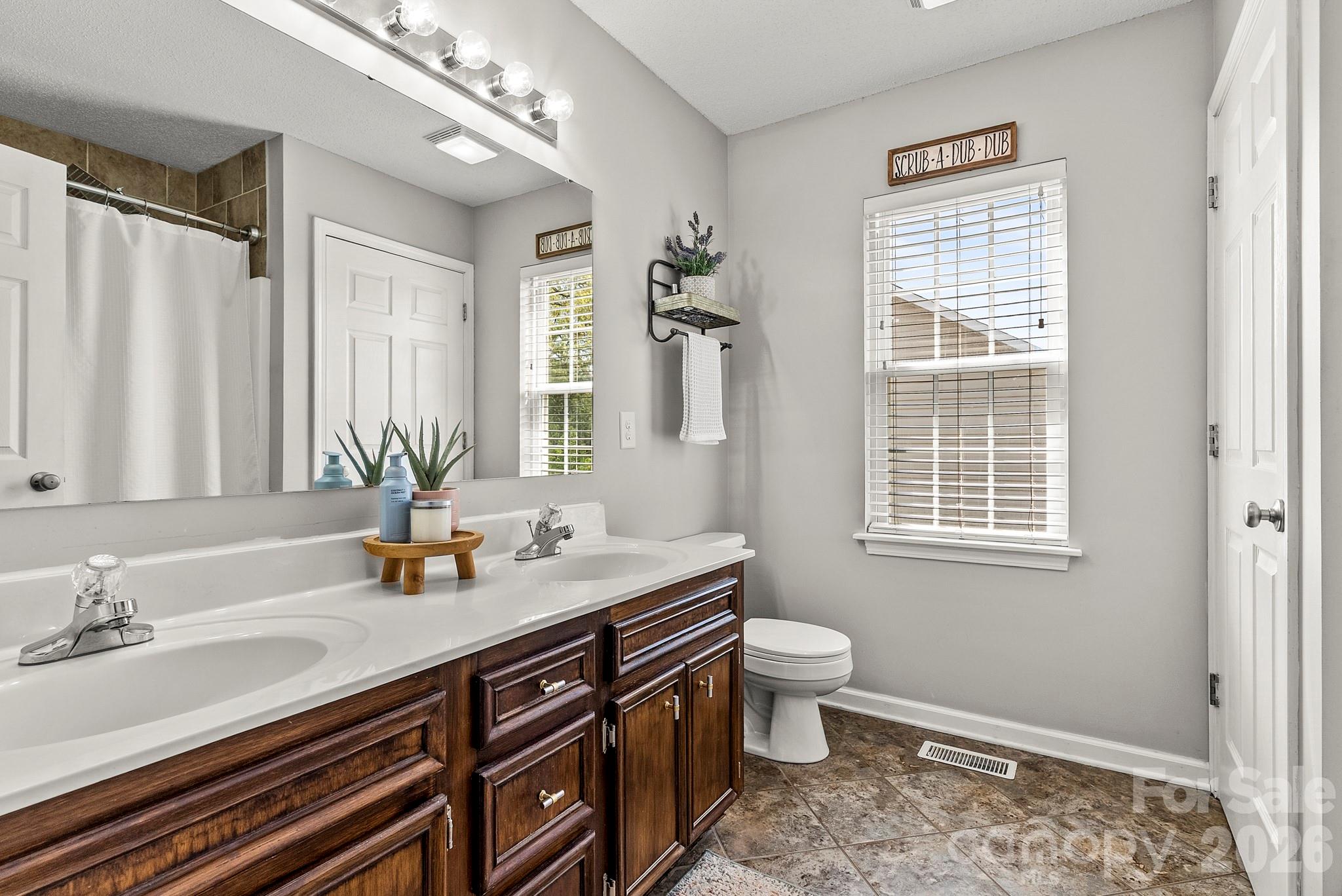 1478 Farmington Hills Drive — Conover