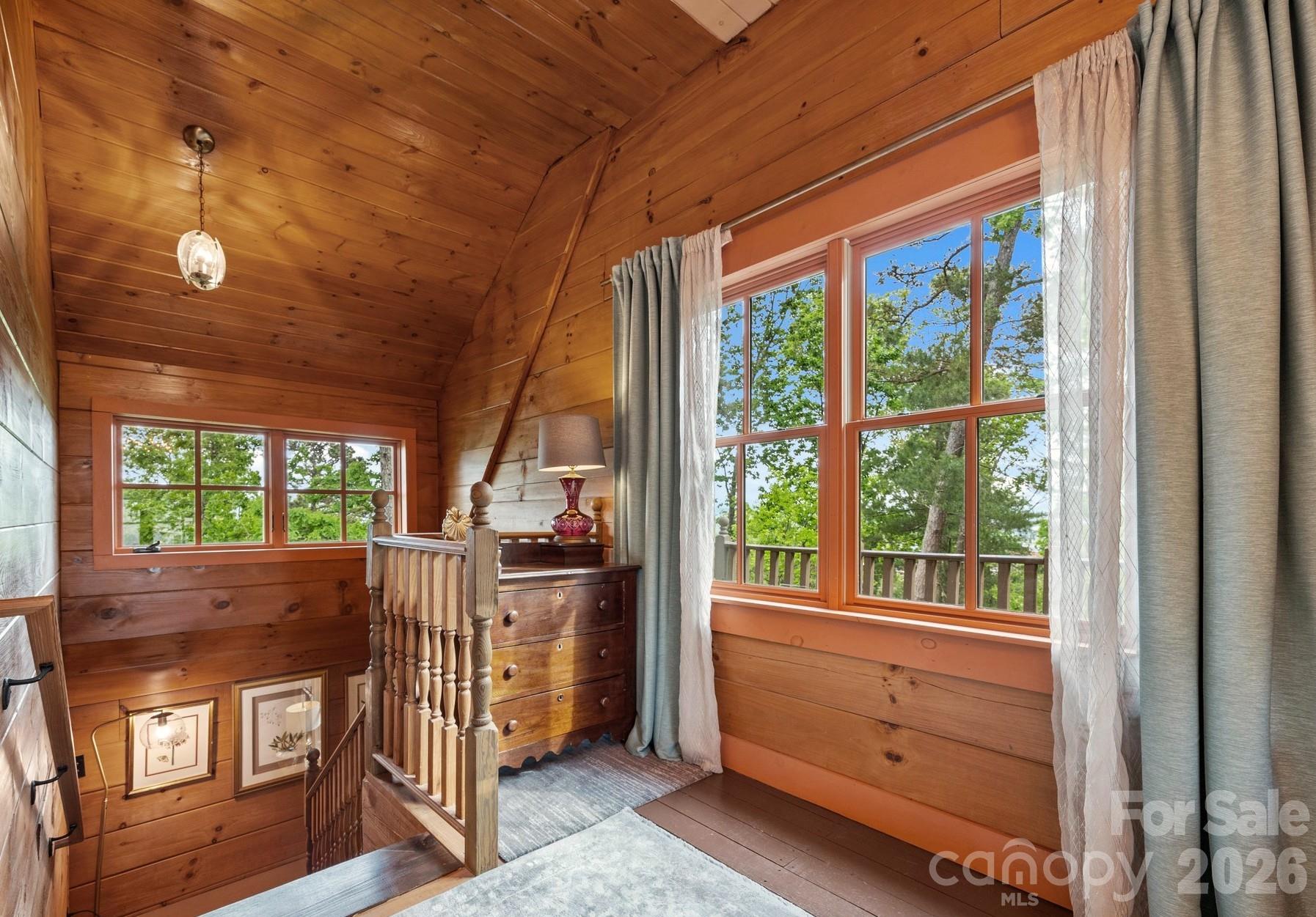 106 McCauley Drive — Asheville
