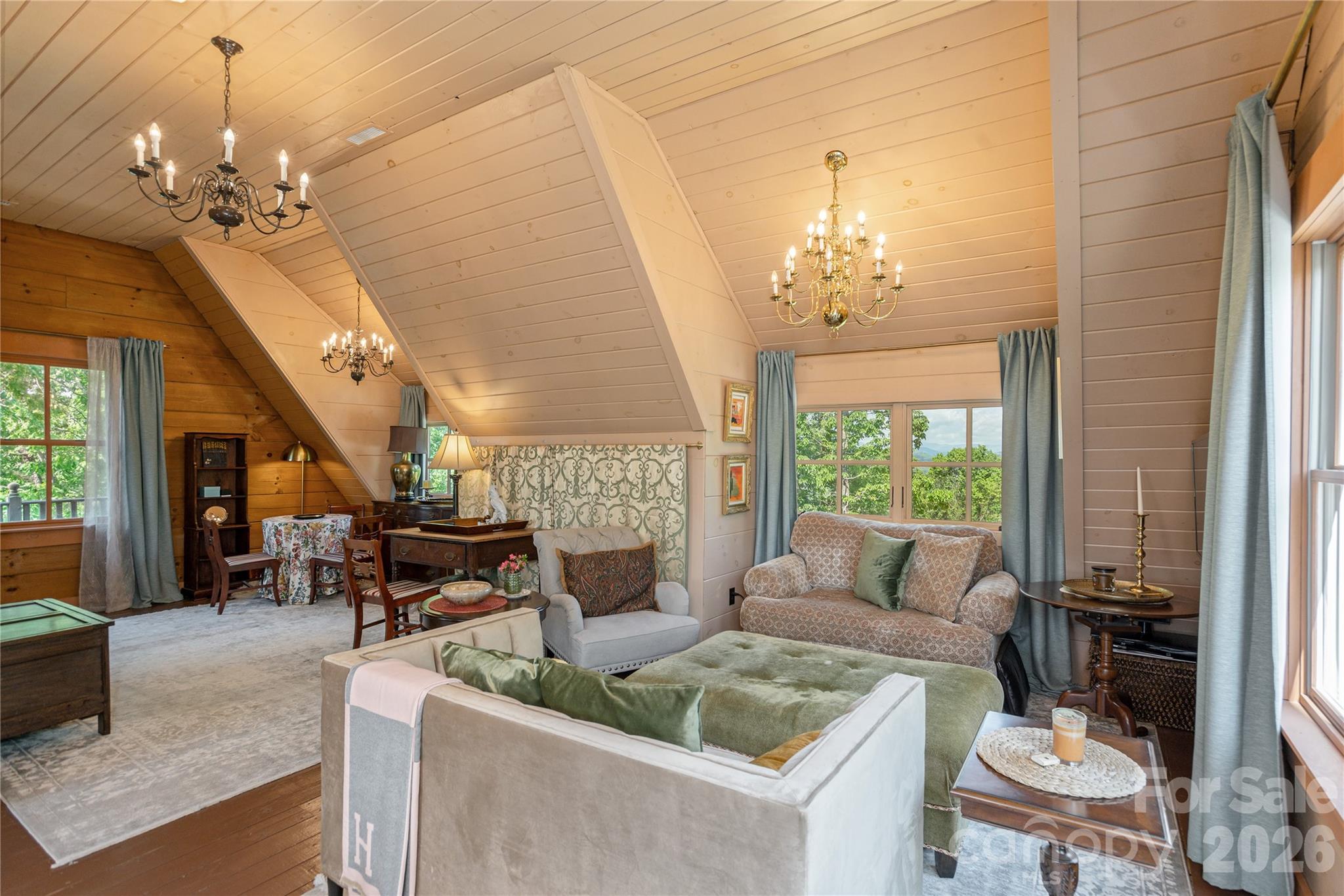 106 McCauley Drive — Asheville