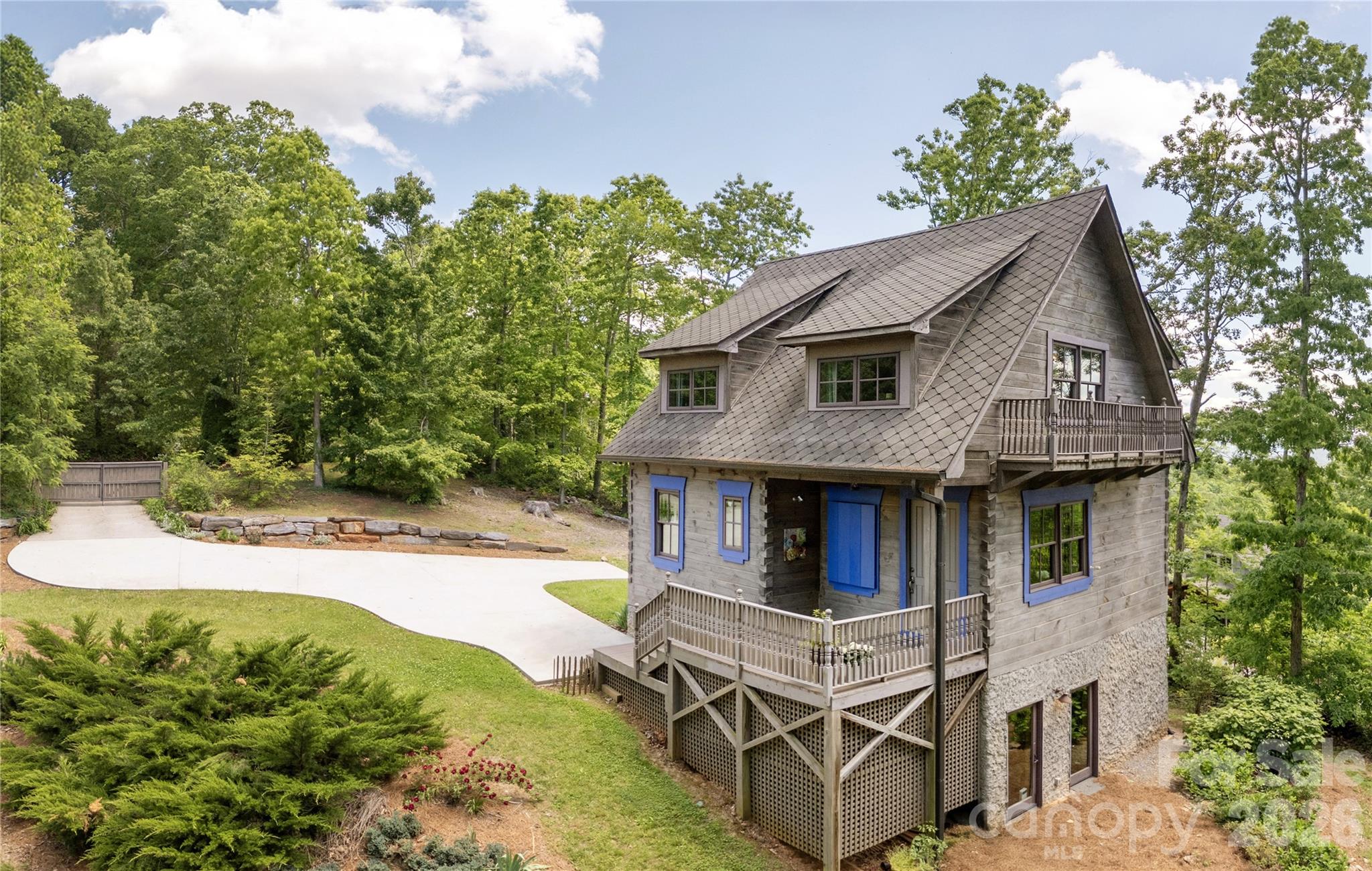 106 McCauley Drive — Asheville