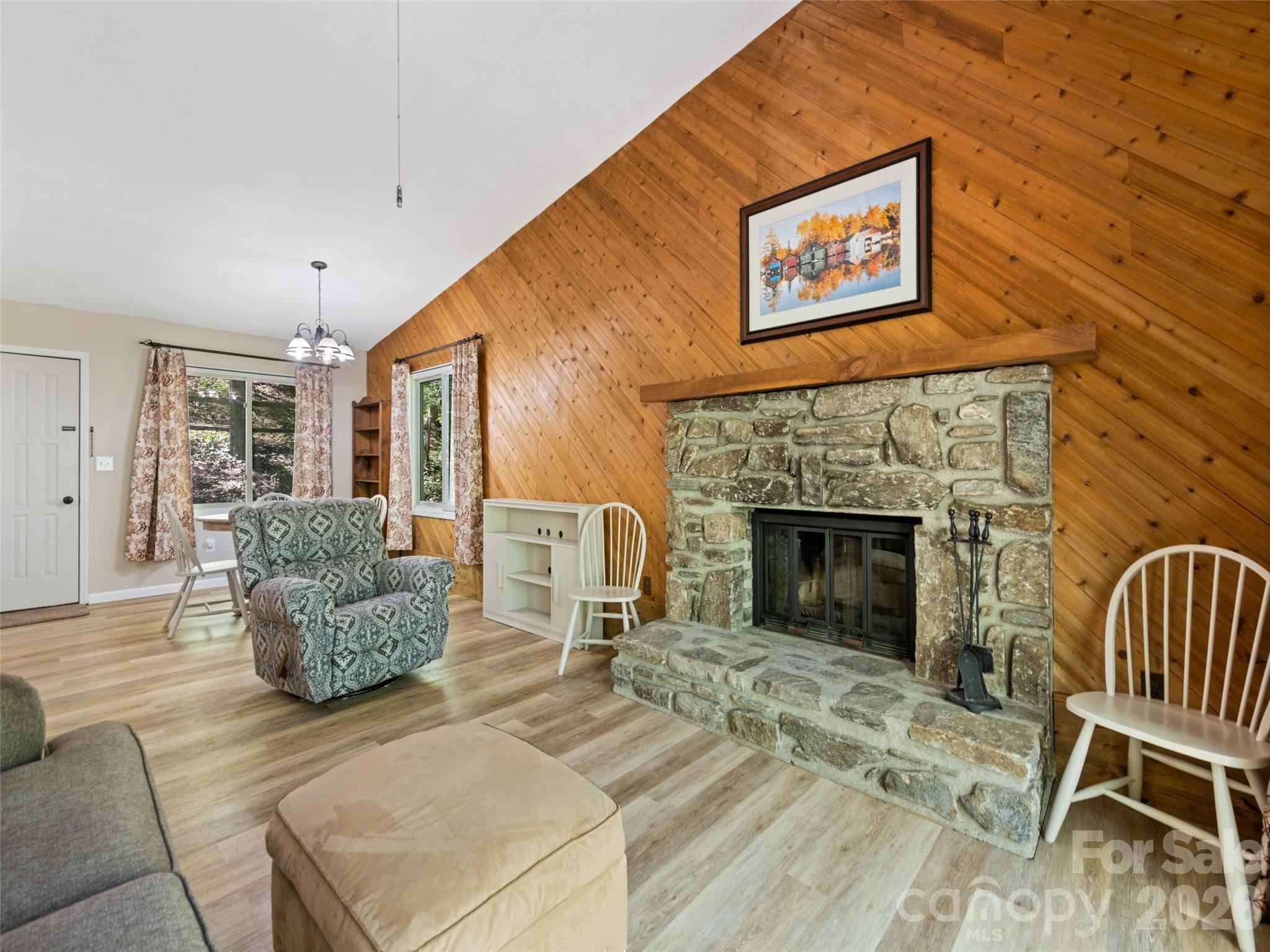662 Locust Drive — Maggie Valley