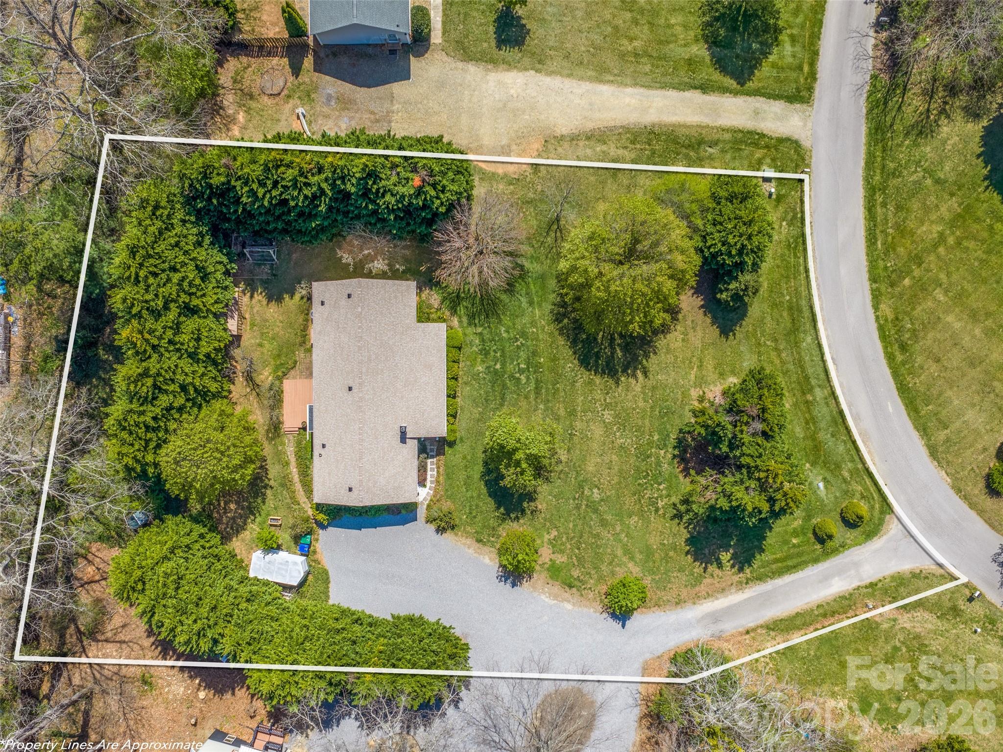 8 Jackson Cove Road — Leicester