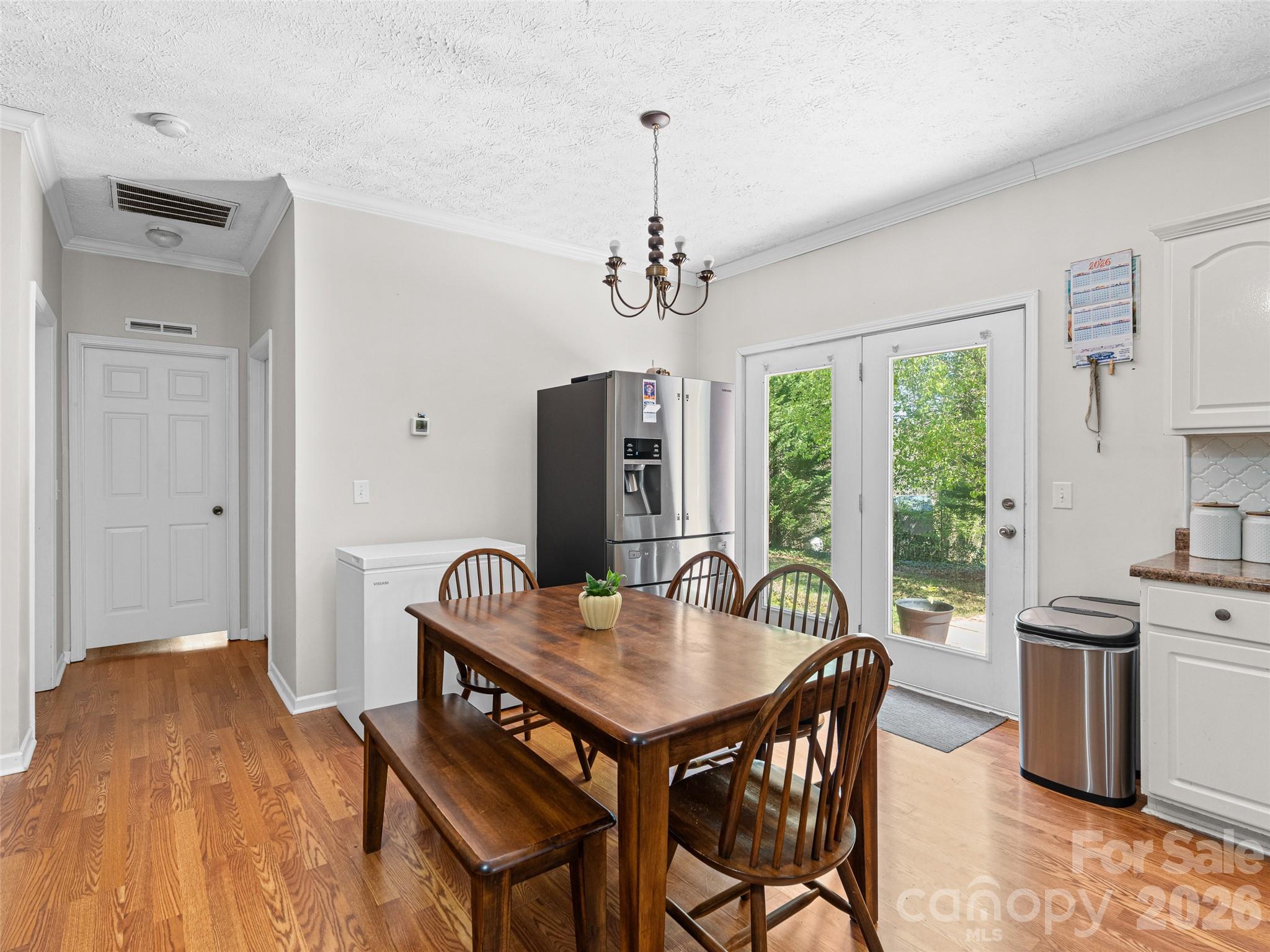 8 Jackson Cove Road — Leicester