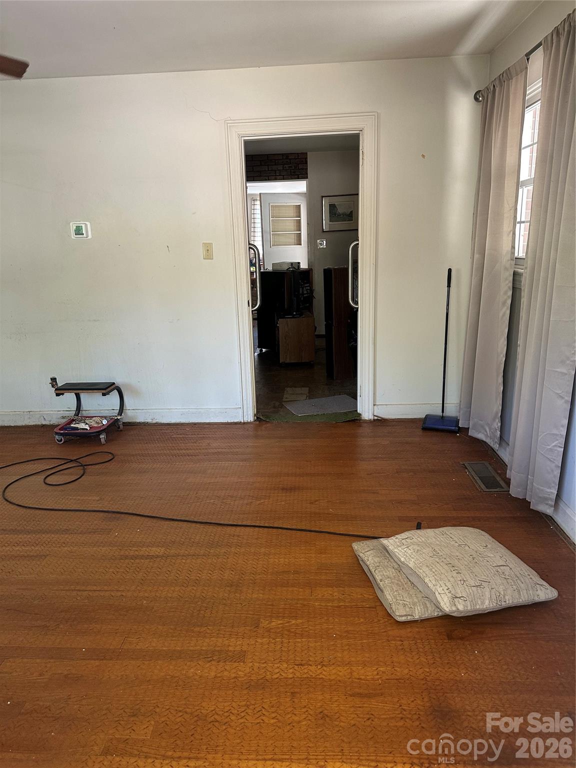 2760 19th Avenue NE — Hickory