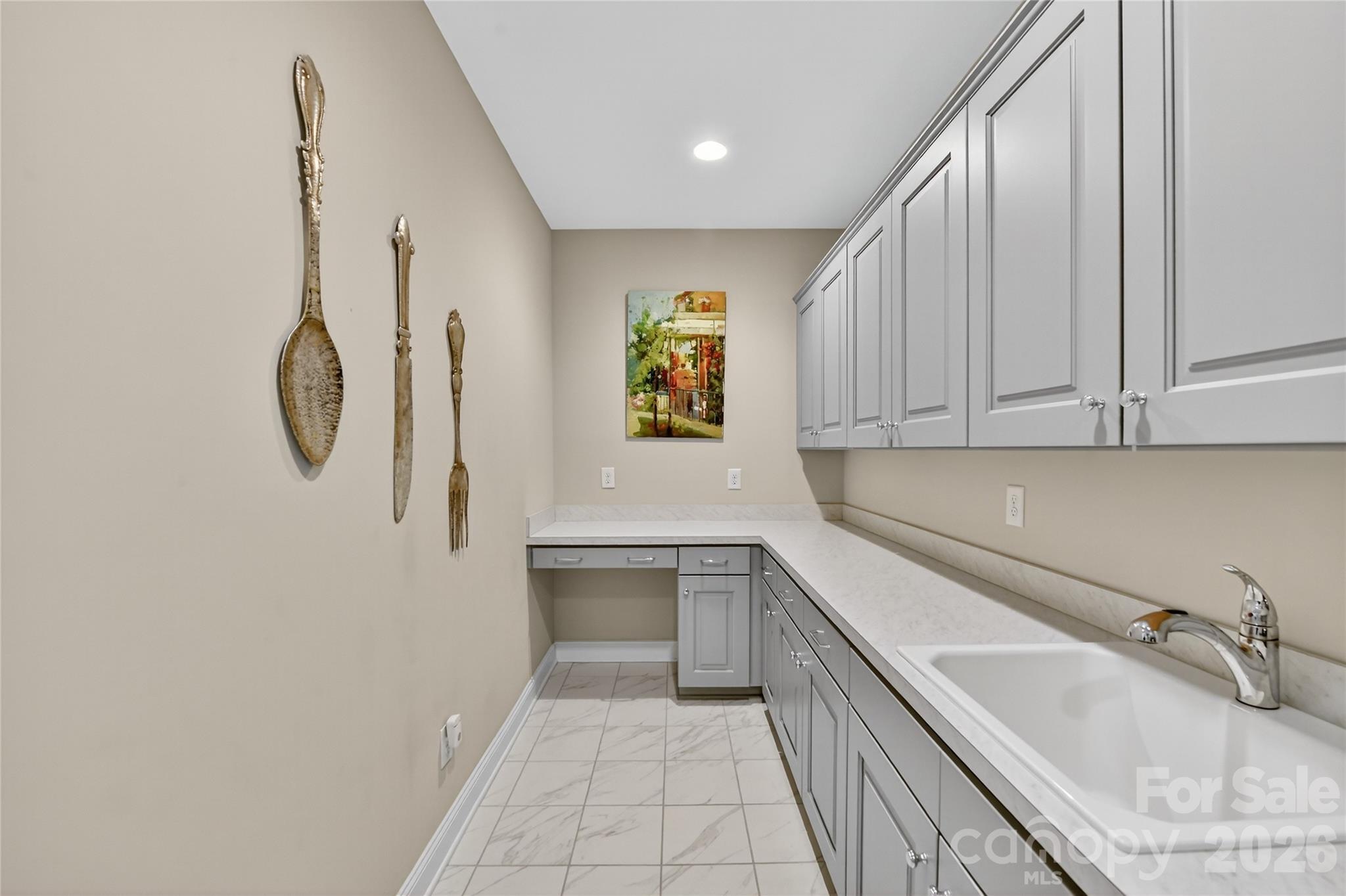 4851 Looking Glass Trail — Denver