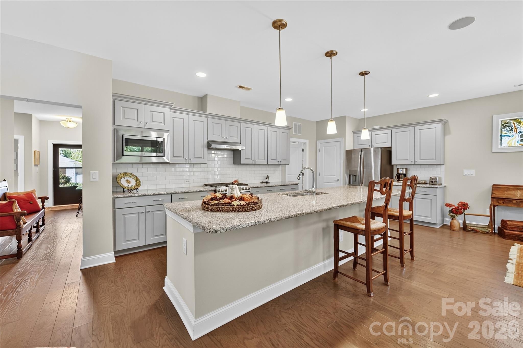4851 Looking Glass Trail — Denver