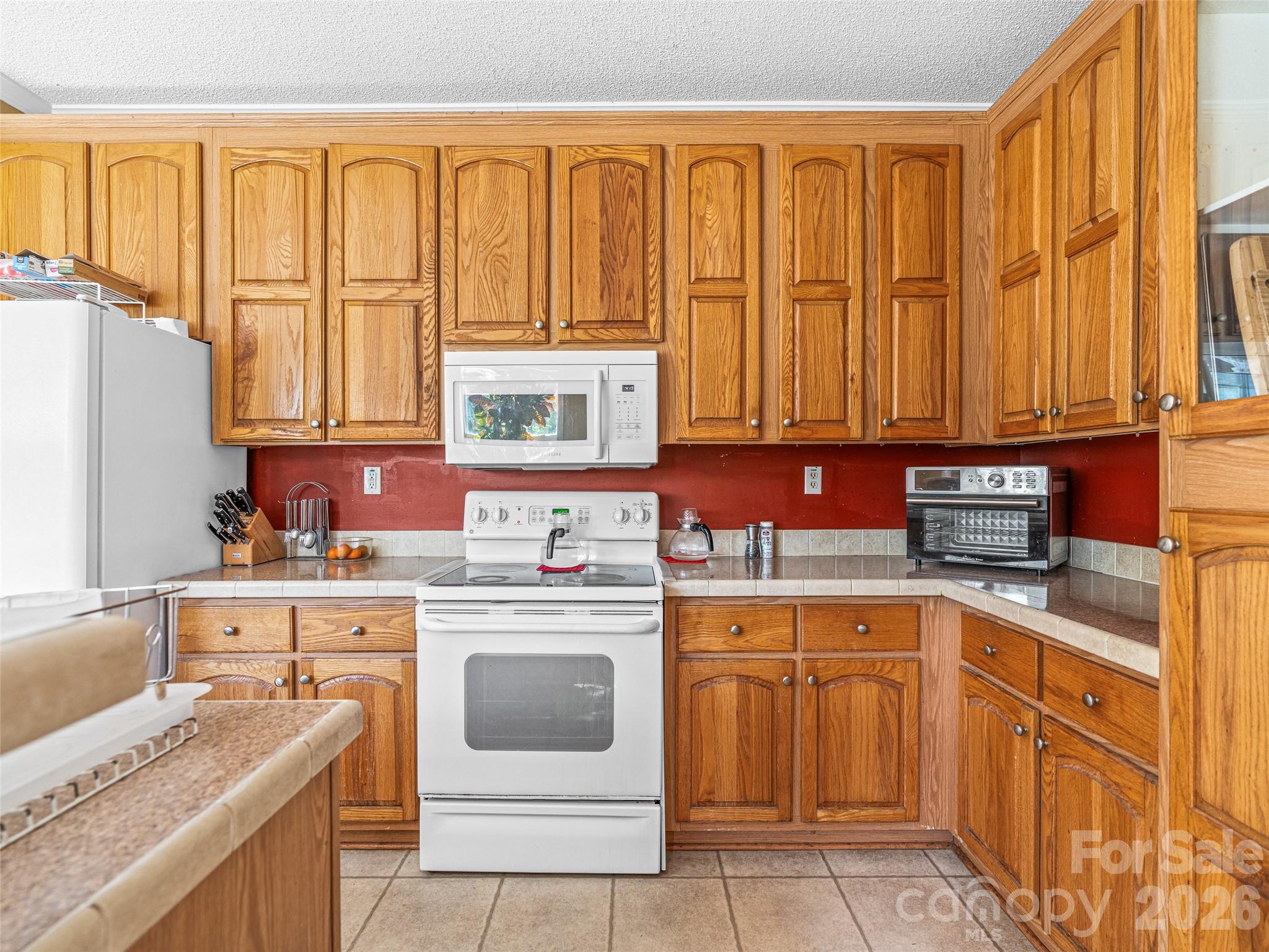 12 Jackson Cove Road — Leicester