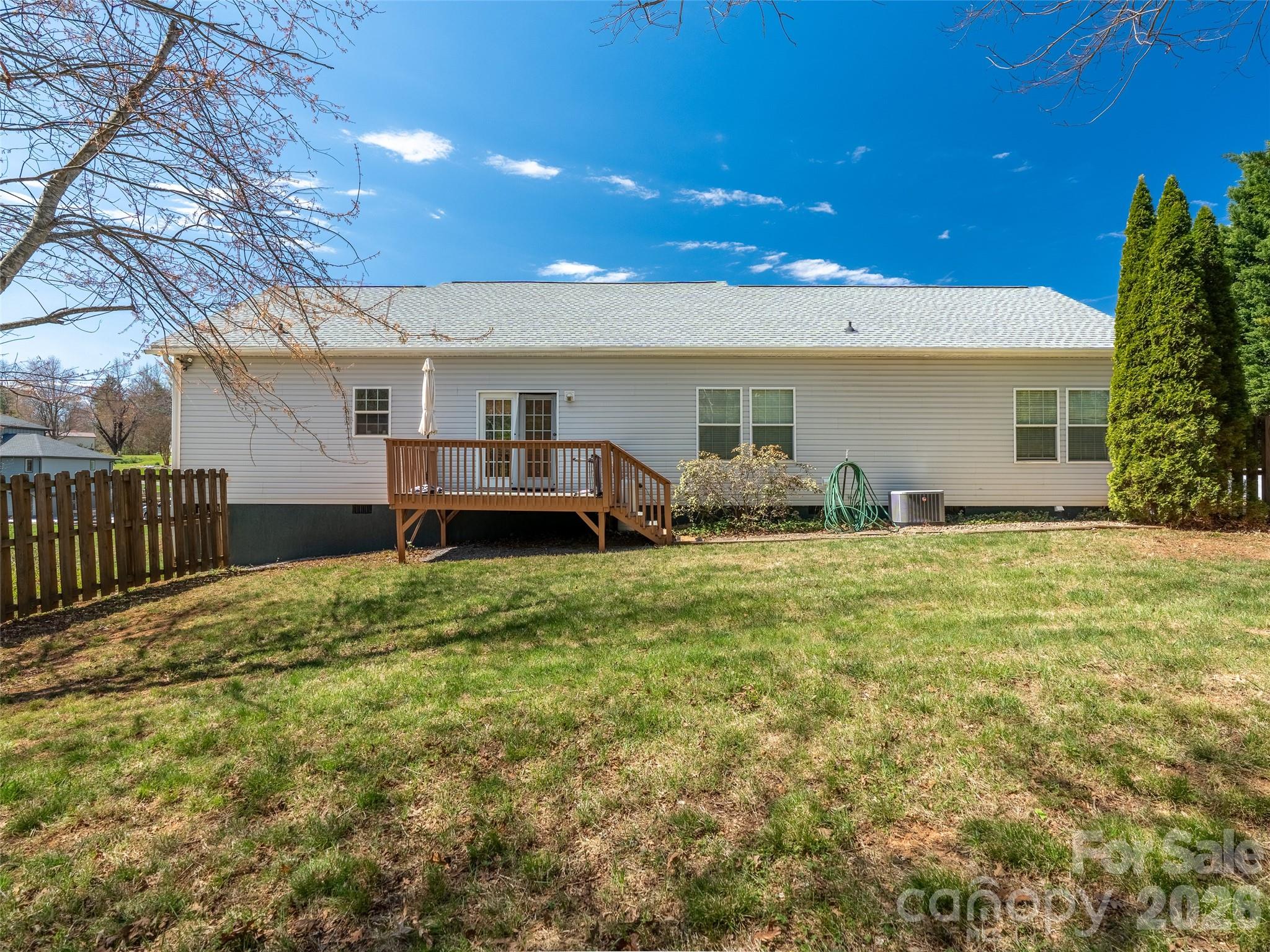 12 Jackson Cove Road — Leicester