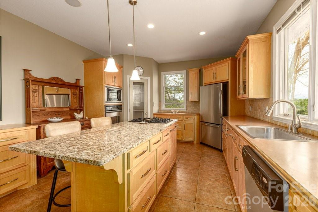 27 Magnolia Drive — Nebo