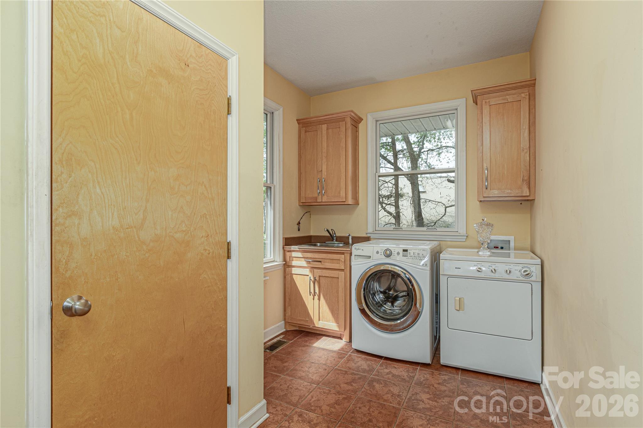 27 Magnolia Drive — Nebo