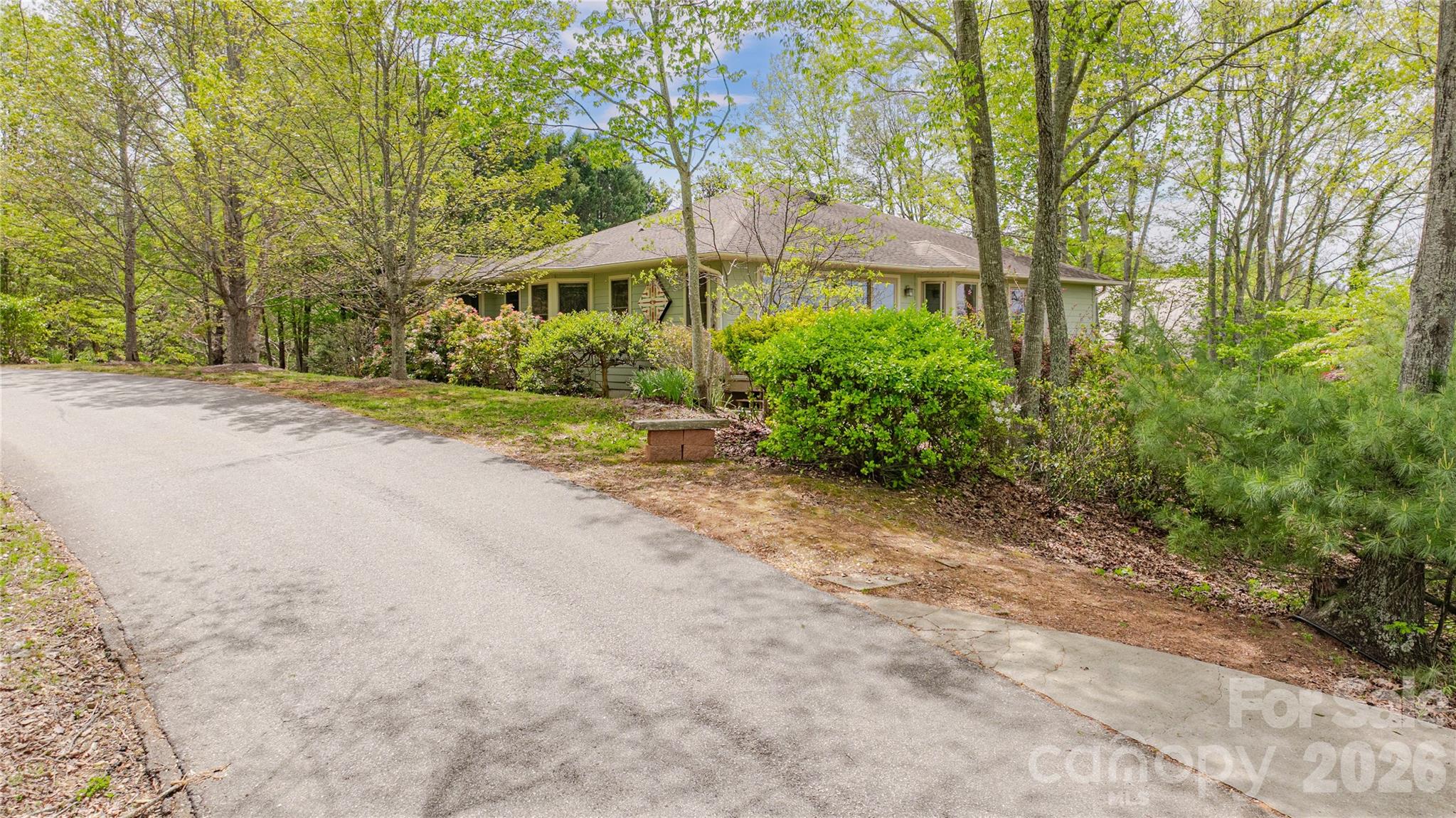 27 Magnolia Drive — Nebo