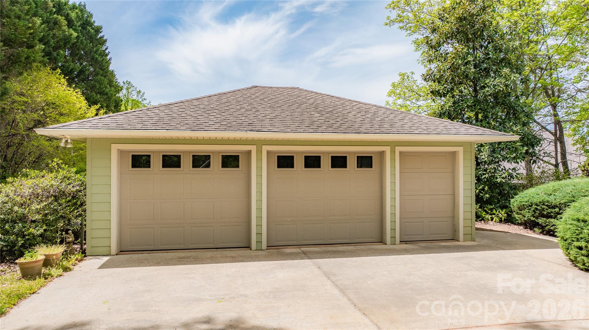 27 Magnolia Drive — Nebo
