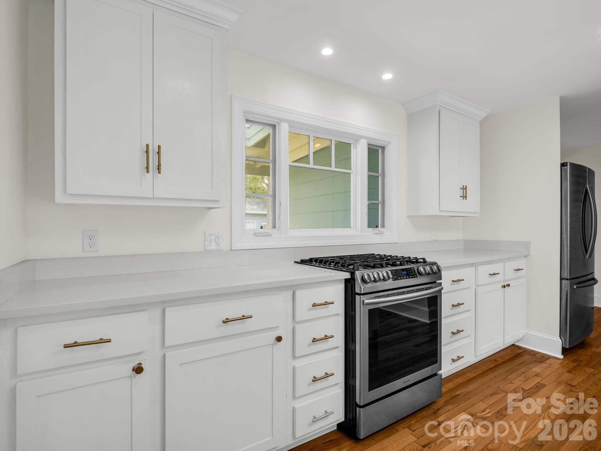 212 Vance Avenue — Black Mountain