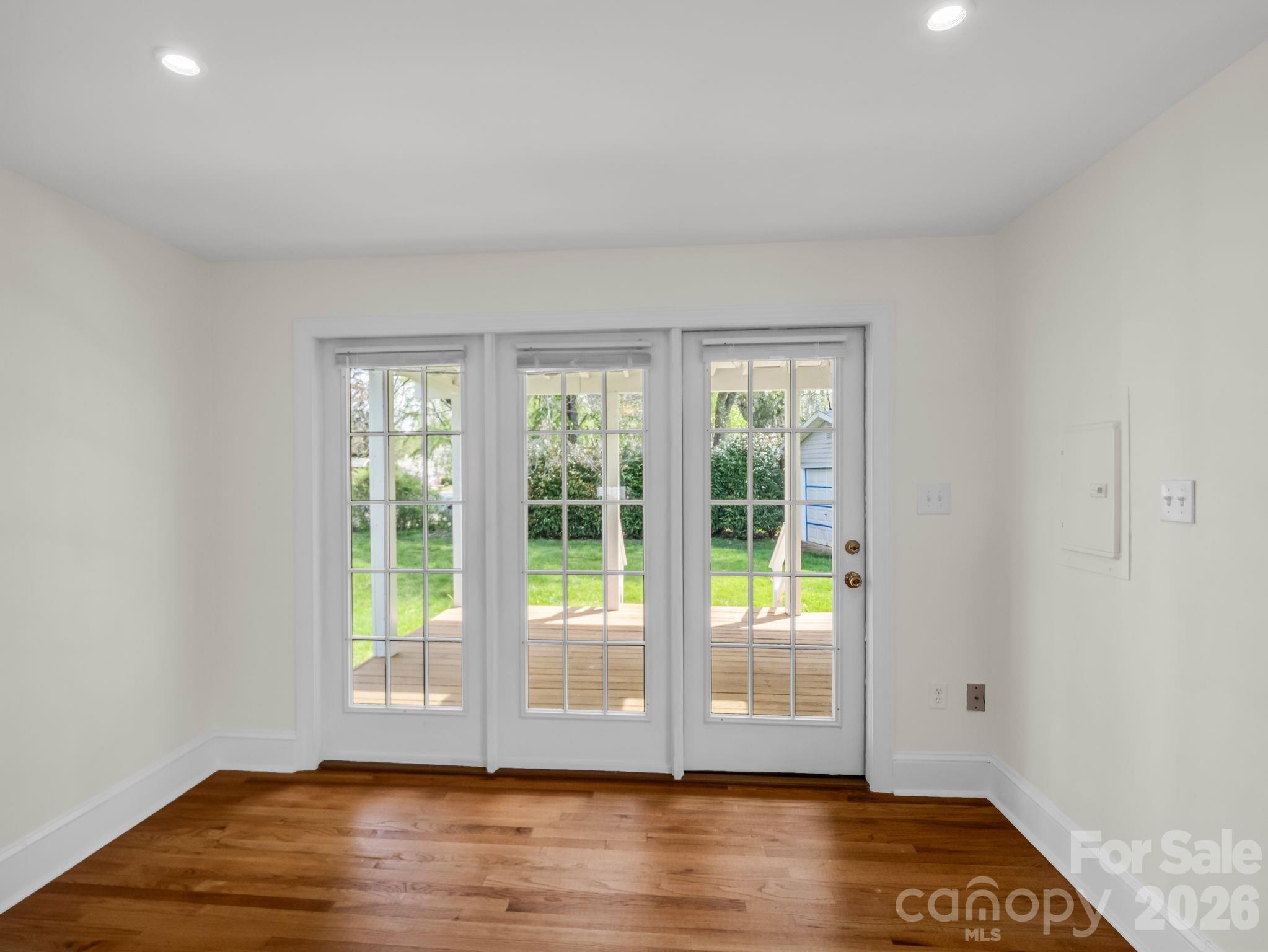 212 Vance Avenue — Black Mountain