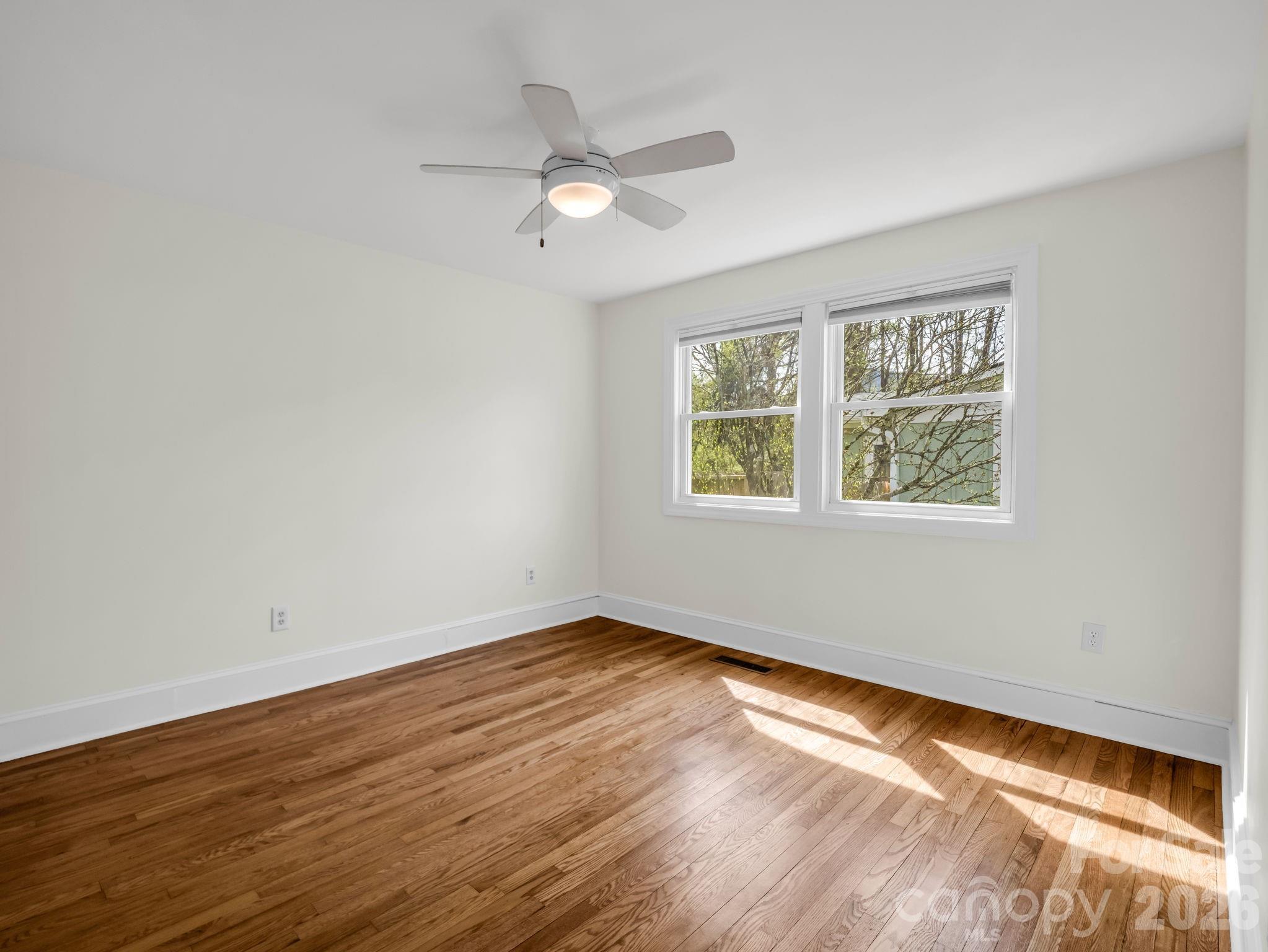 212 Vance Avenue — Black Mountain