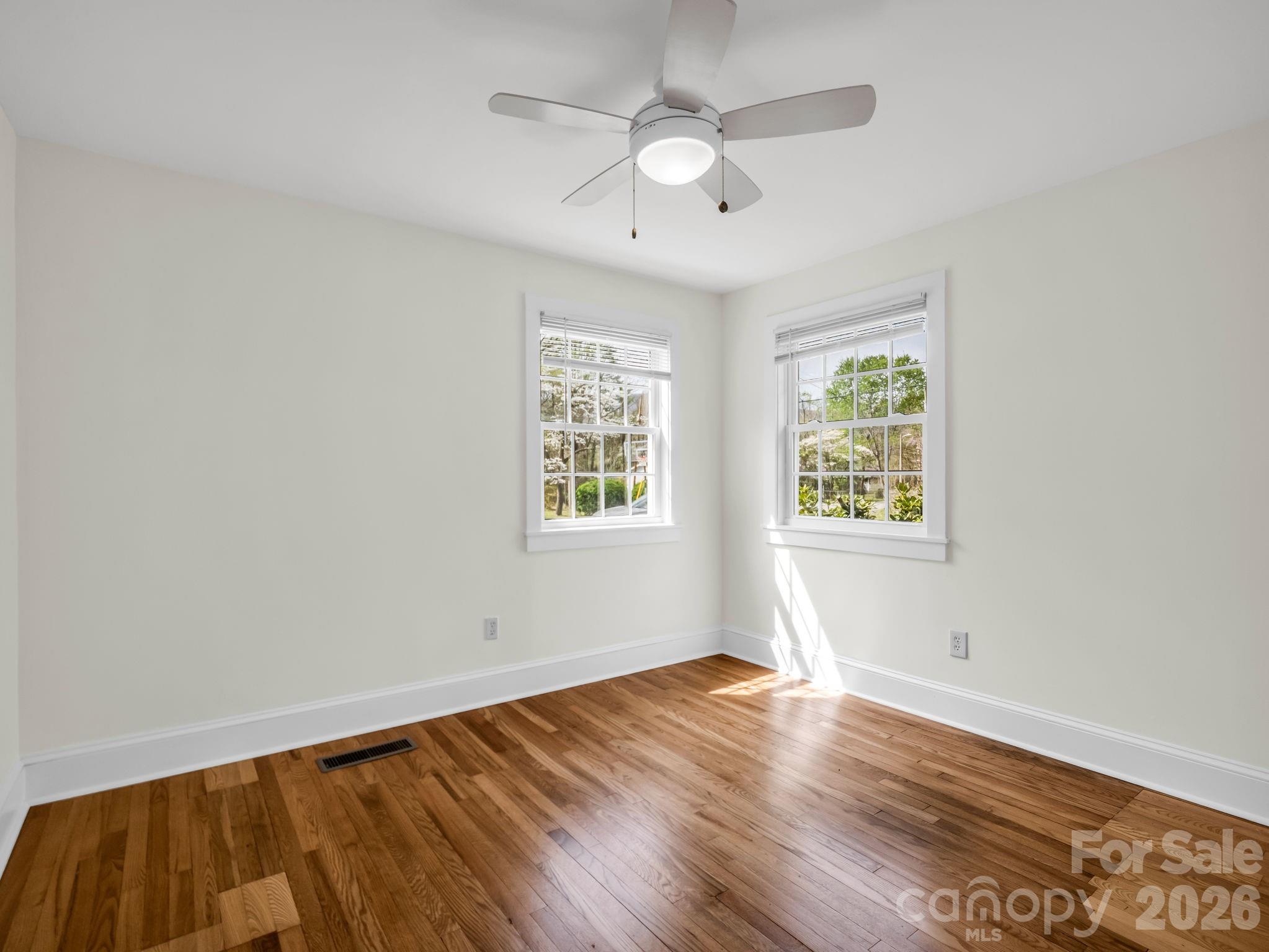 212 Vance Avenue — Black Mountain