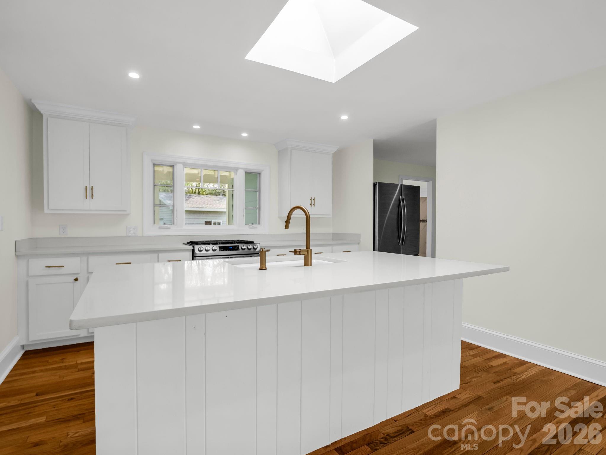 212 Vance Avenue — Black Mountain