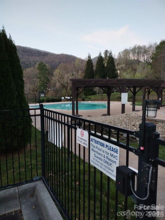 106 Sage Court — Maggie Valley