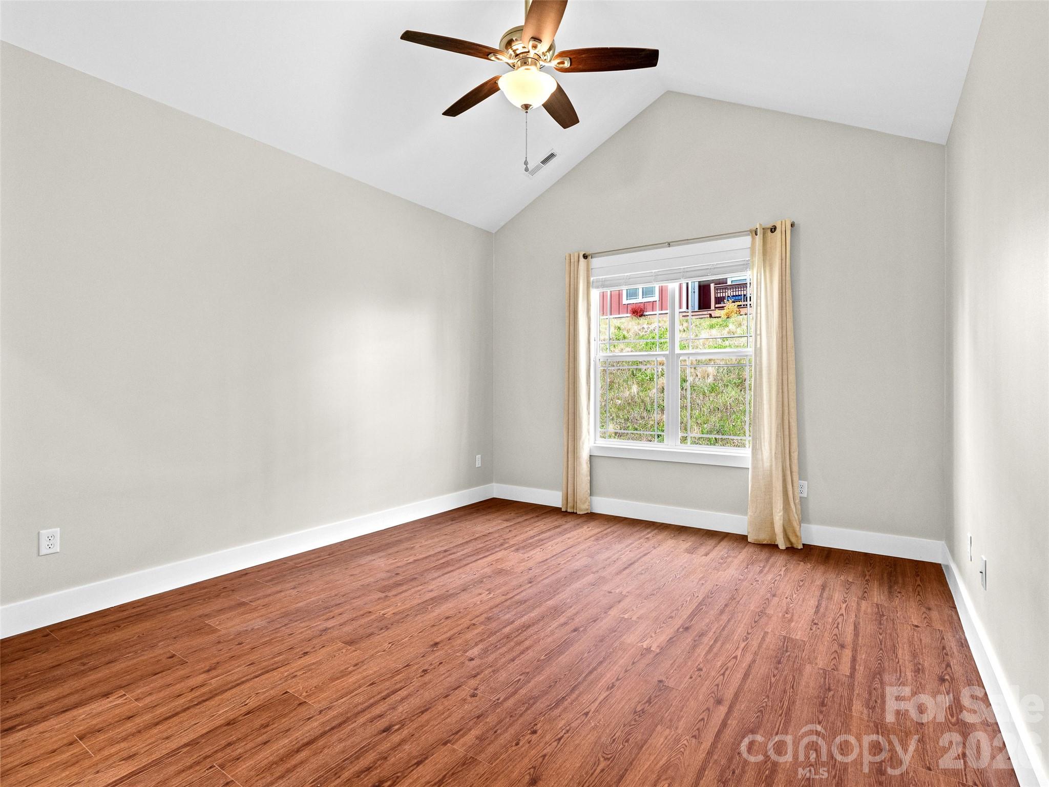 237 Leyland Circle — Hendersonville