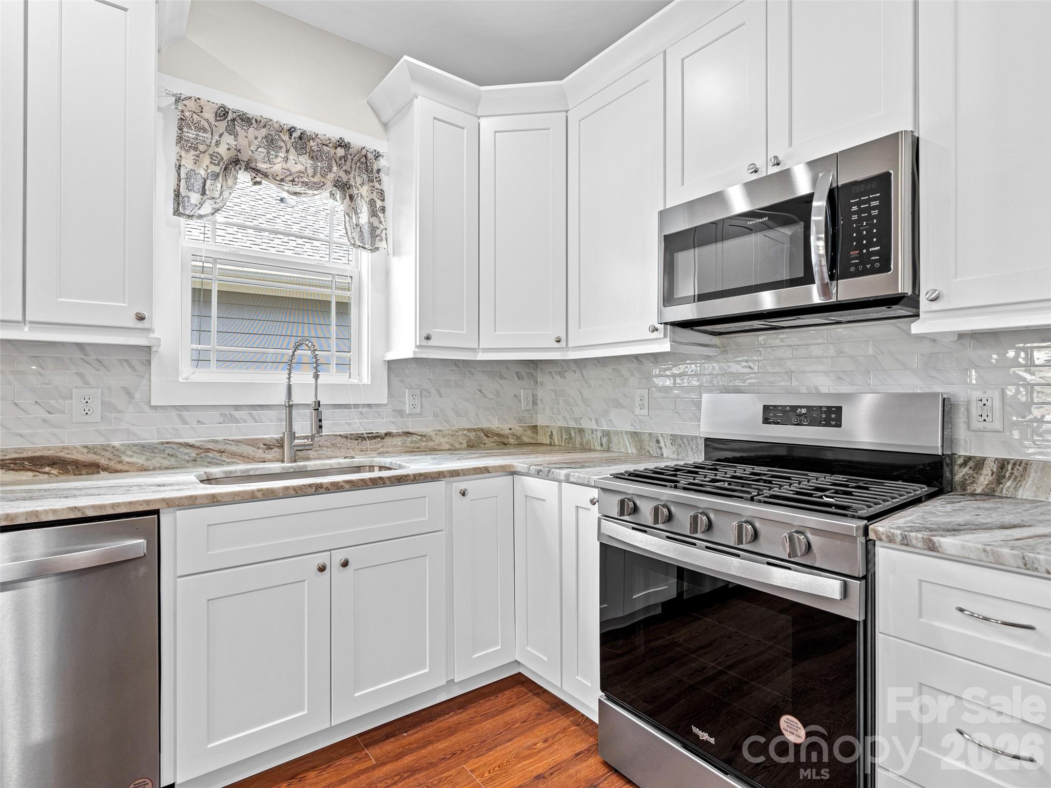 237 Leyland Circle — Hendersonville