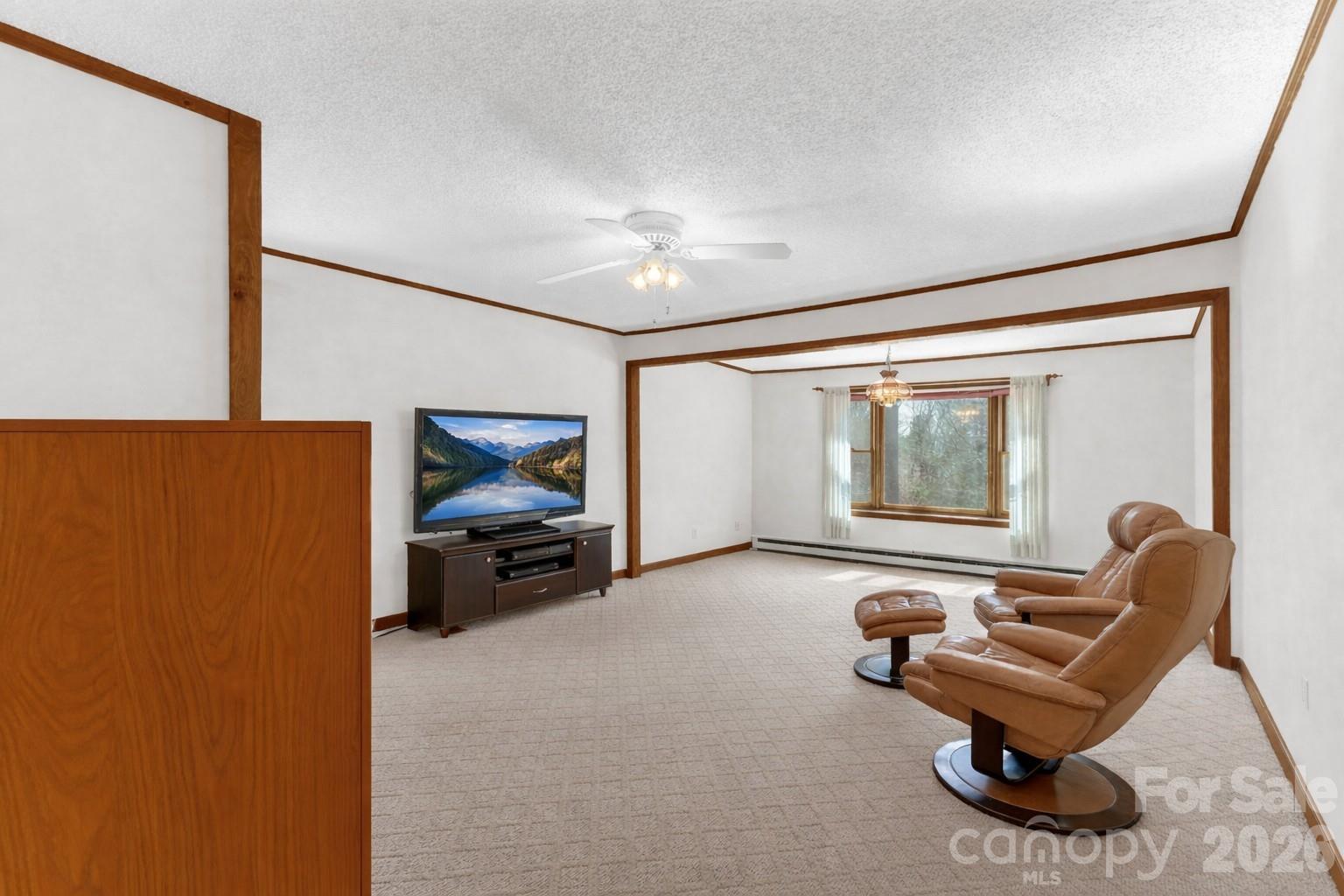 60 Pine View Road — Newland
