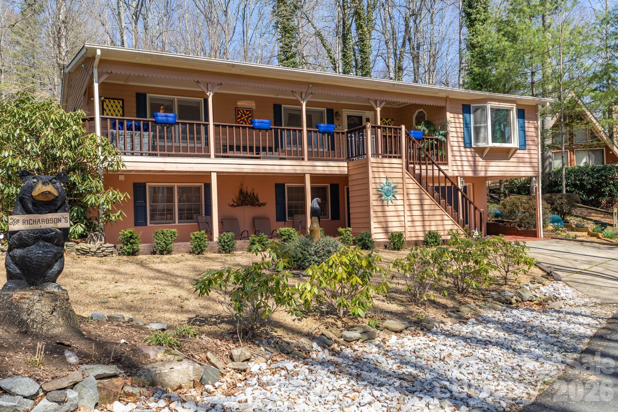60 Pine View Road — Newland