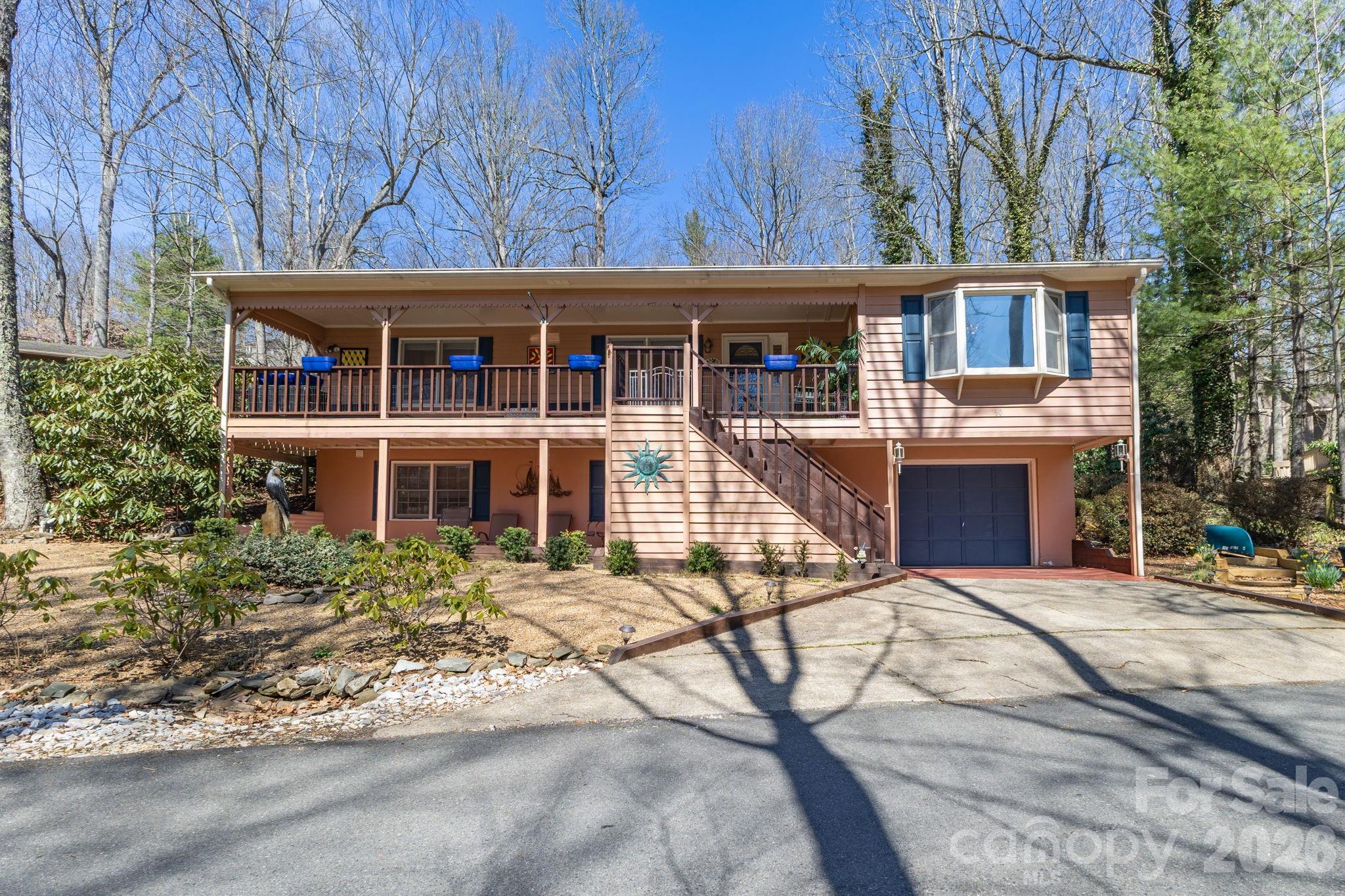 60 Pine View Road — Newland
