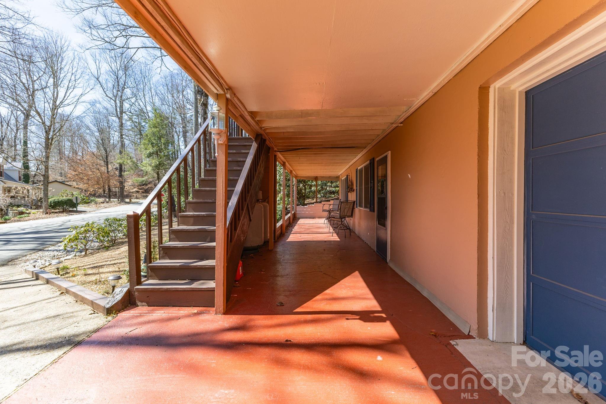 60 Pine View Road — Newland