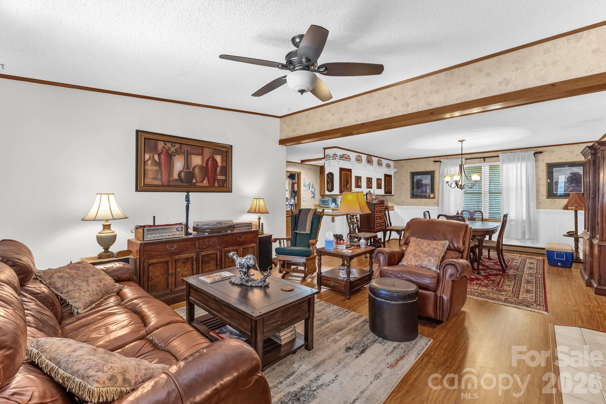 60 Pine View Road — Newland
