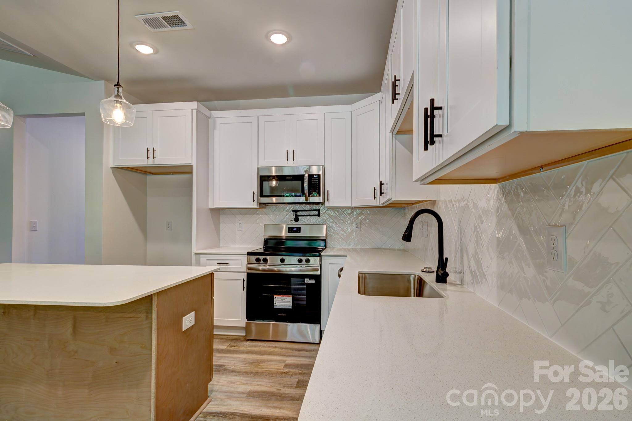 315A S Pink Street — Cherryville