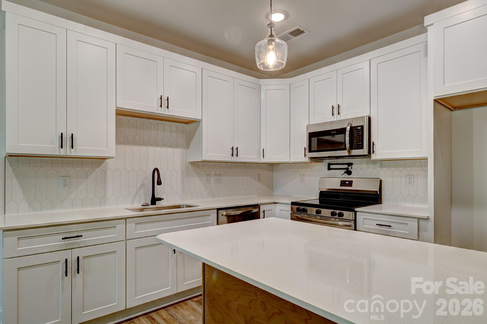 315 S Pink Street — Cherryville