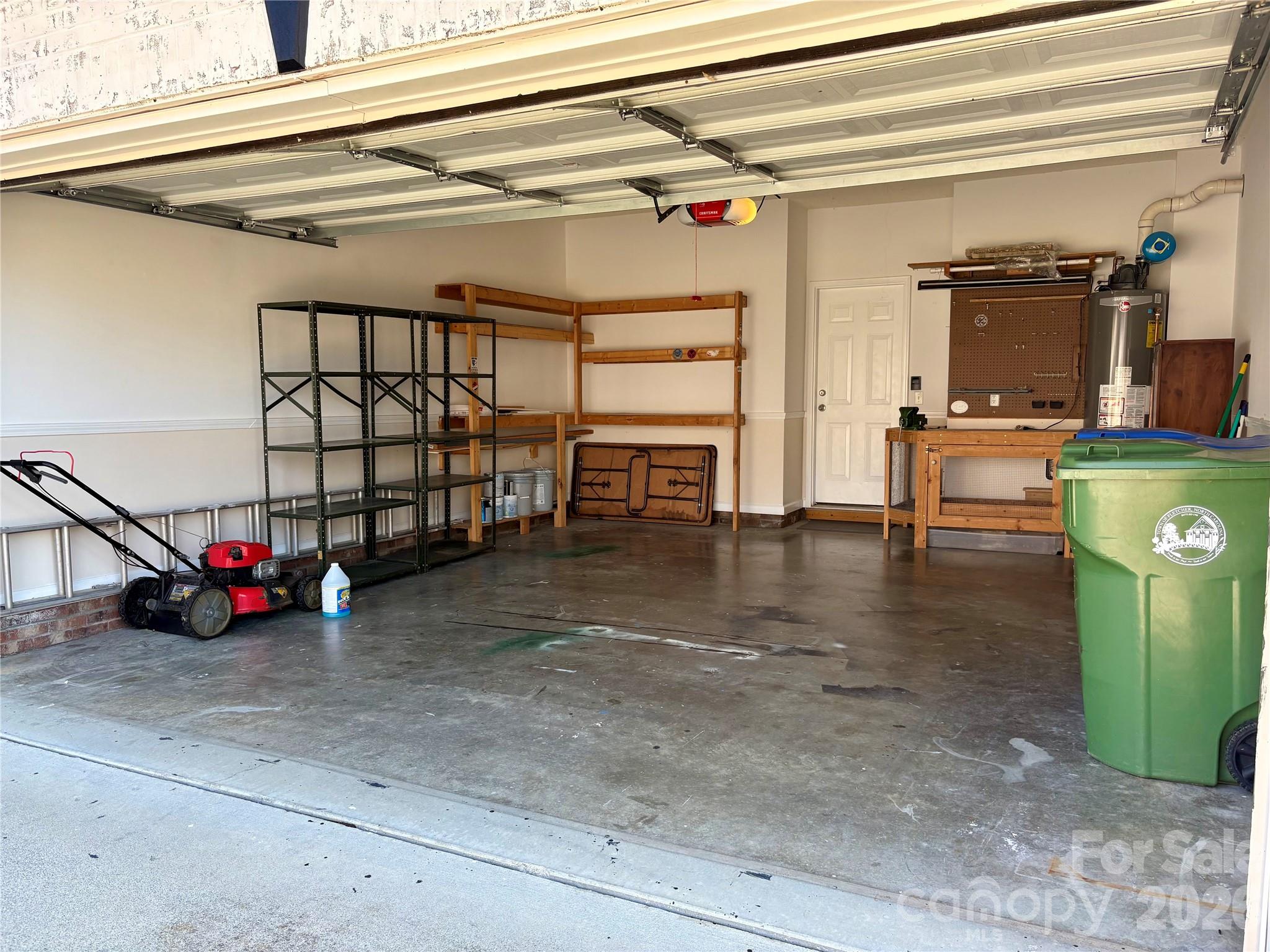 89 Woodfern Road — Fletcher