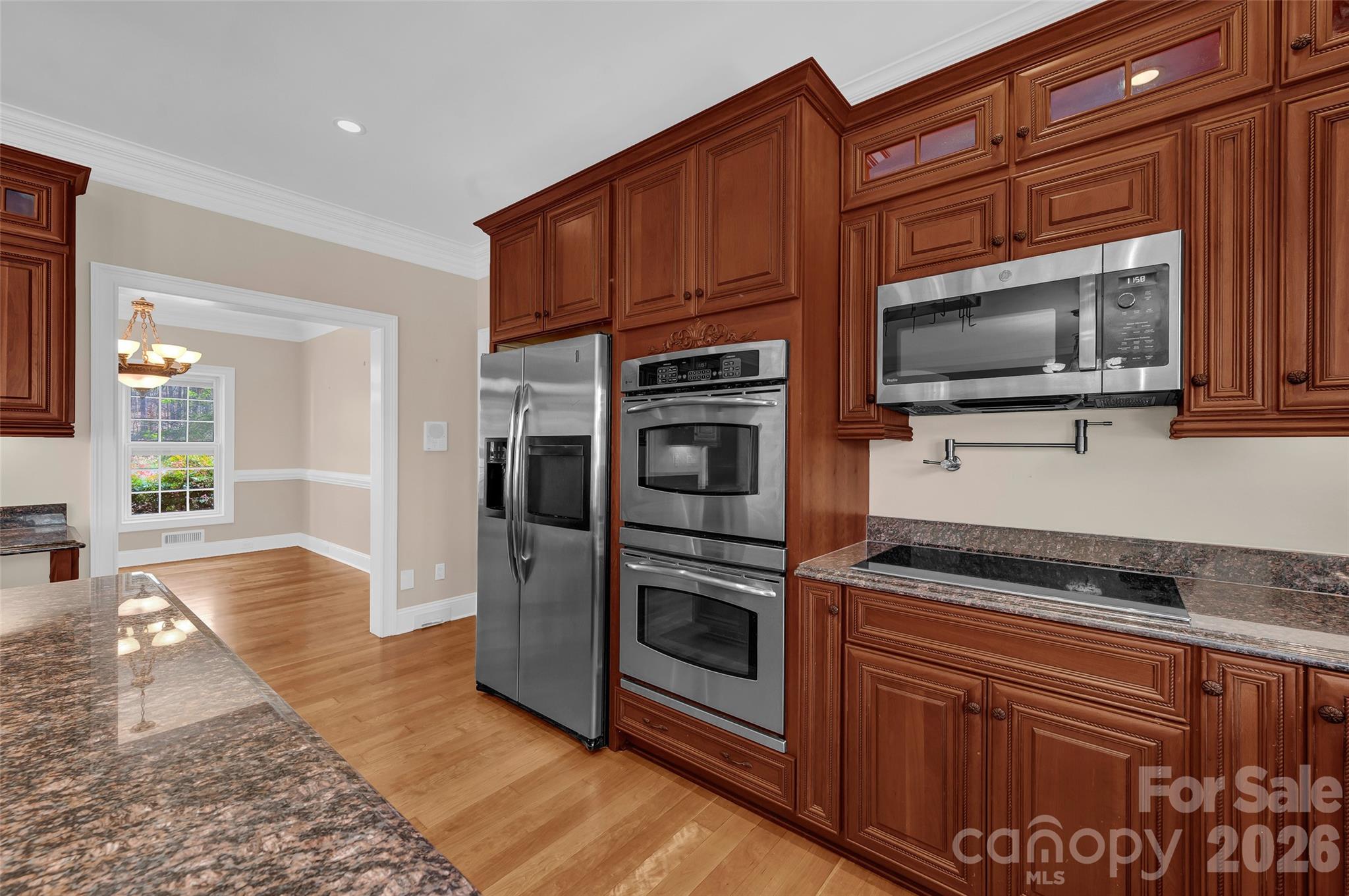 464 Laurel Cove Road — Statesville