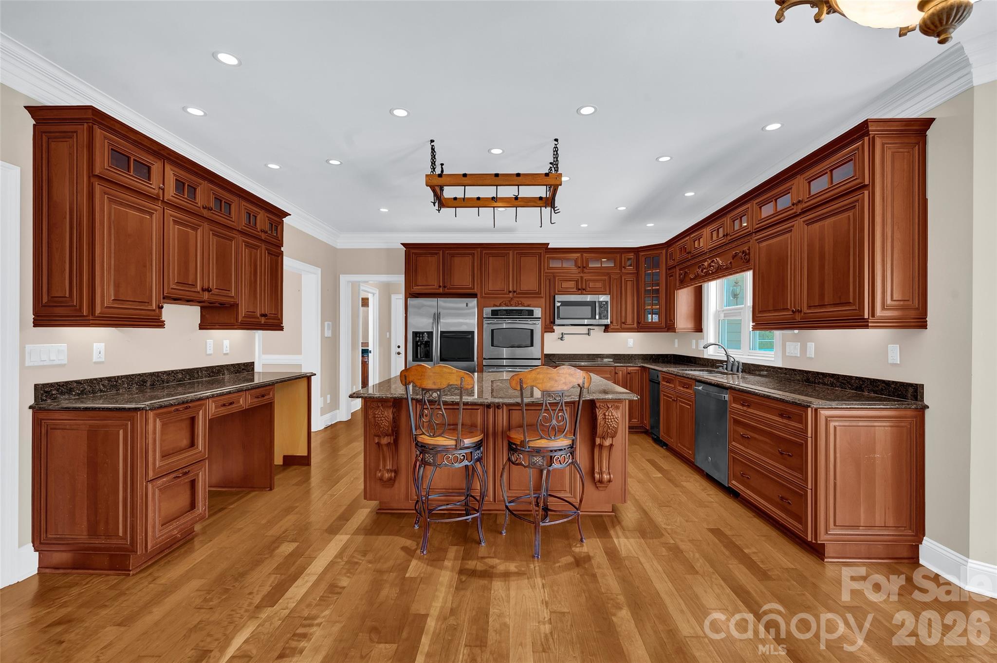 464 Laurel Cove Road — Statesville