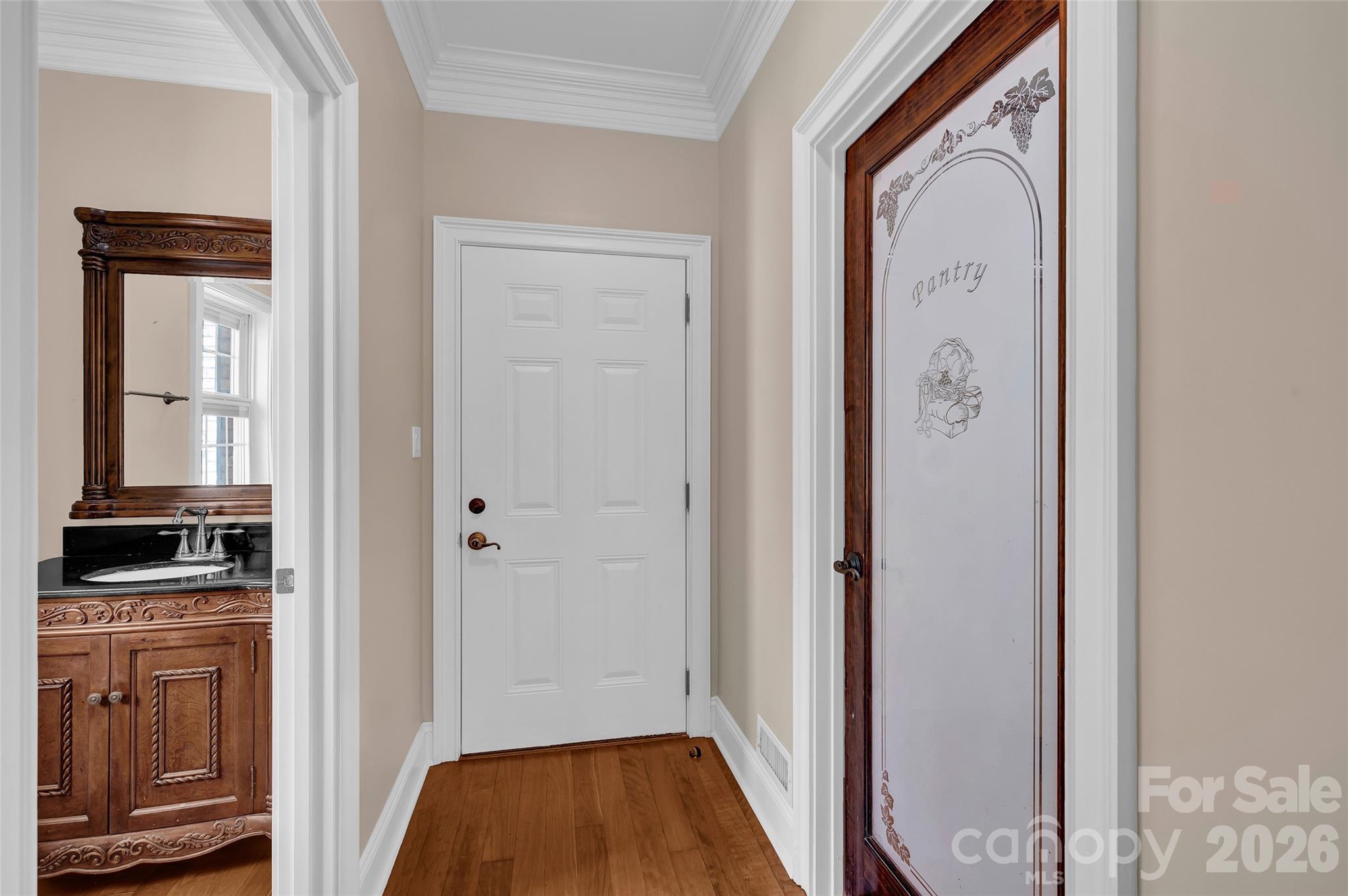 464 Laurel Cove Road — Statesville
