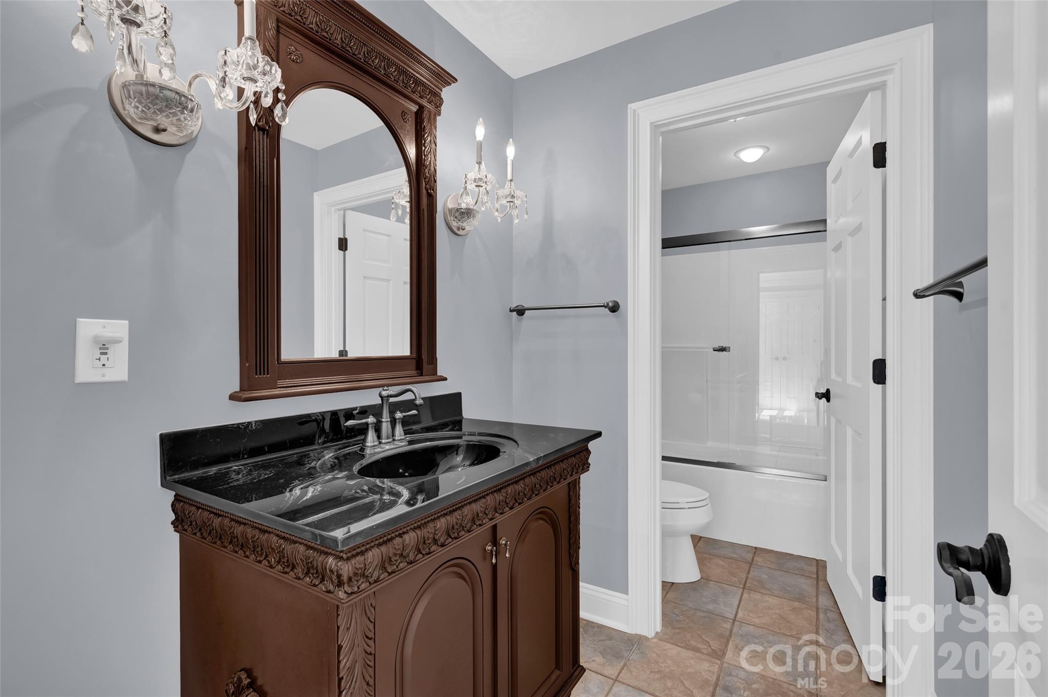 464 Laurel Cove Road — Statesville