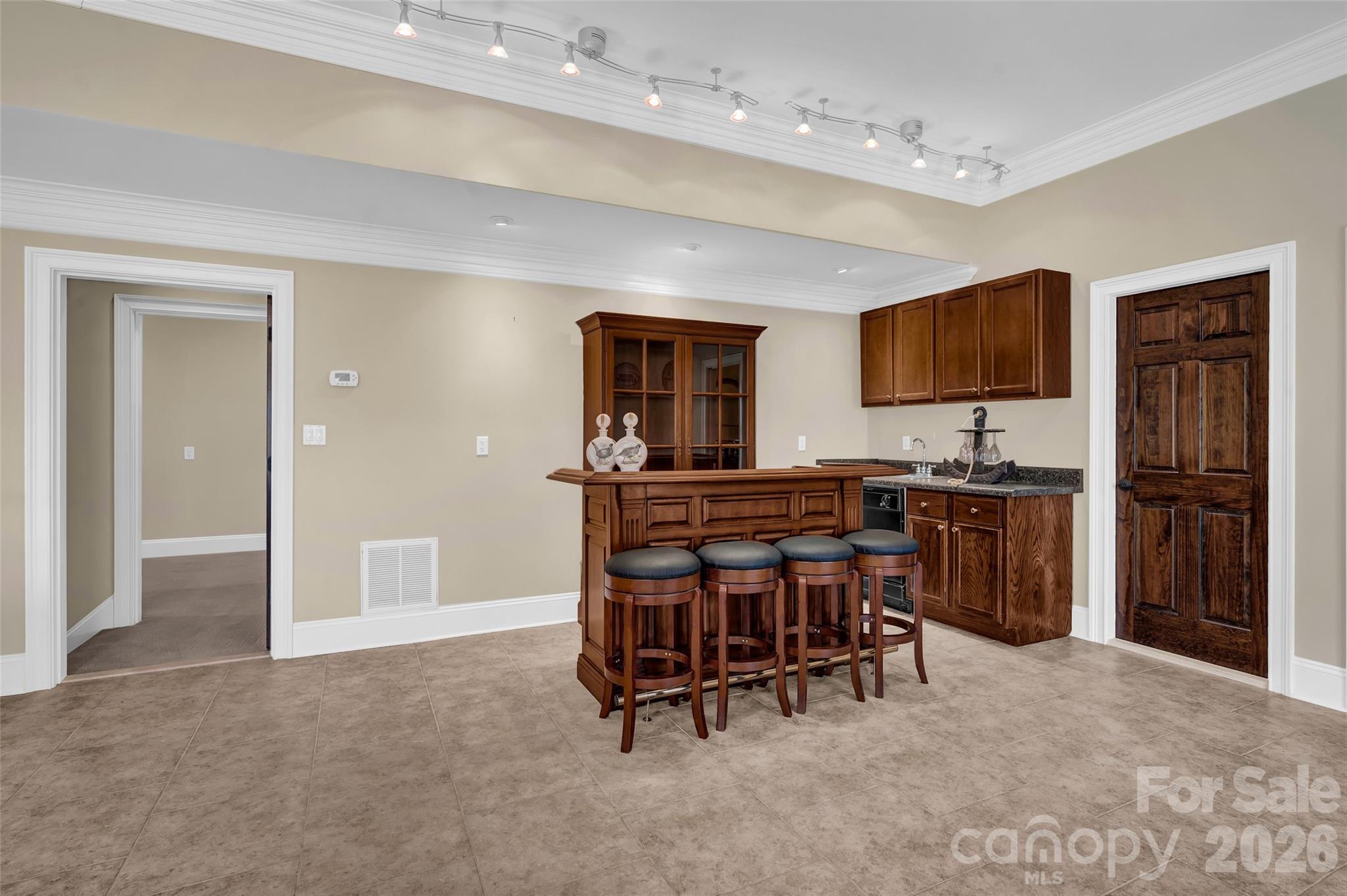 464 Laurel Cove Road — Statesville