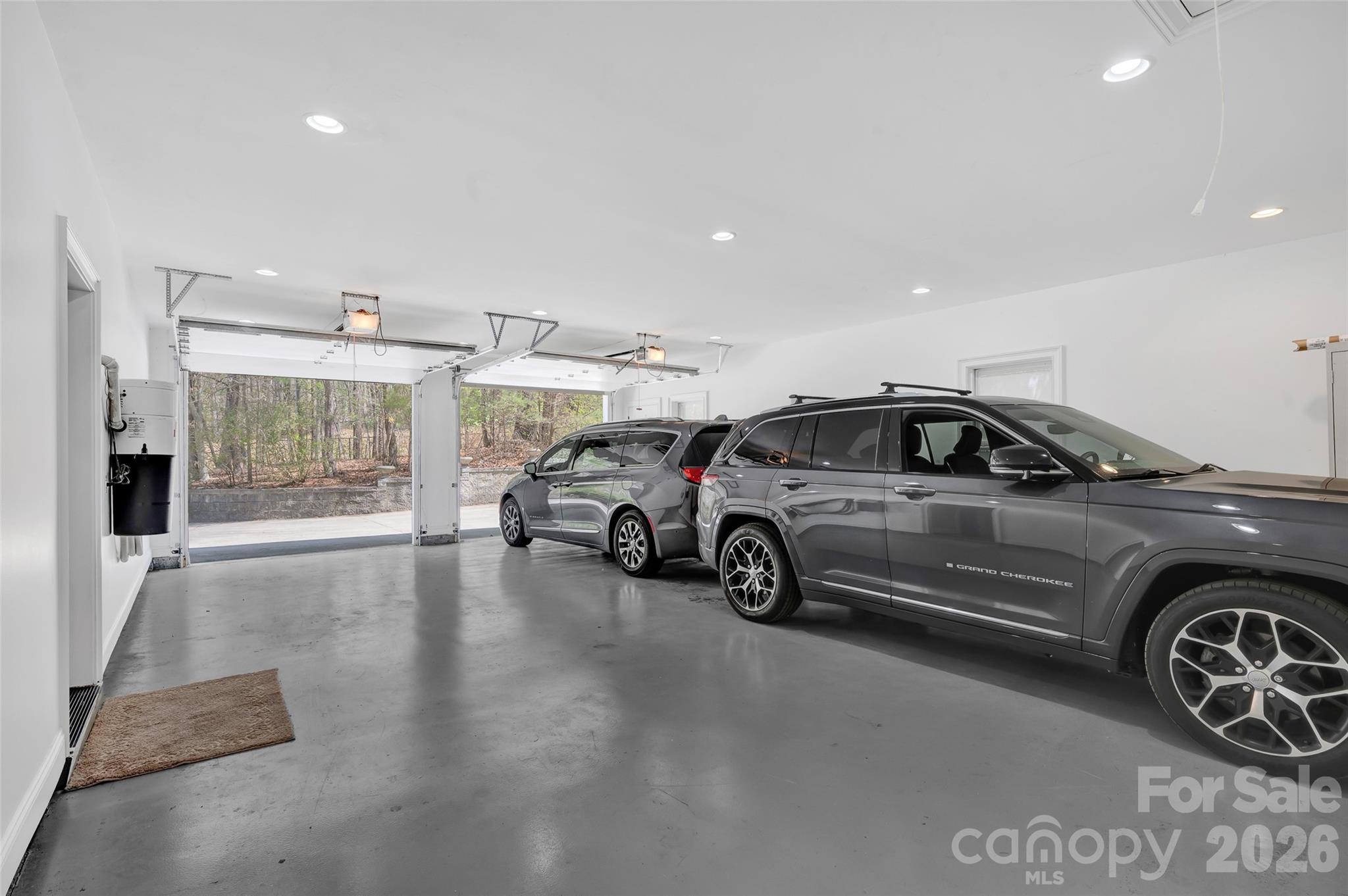 464 Laurel Cove Road — Statesville