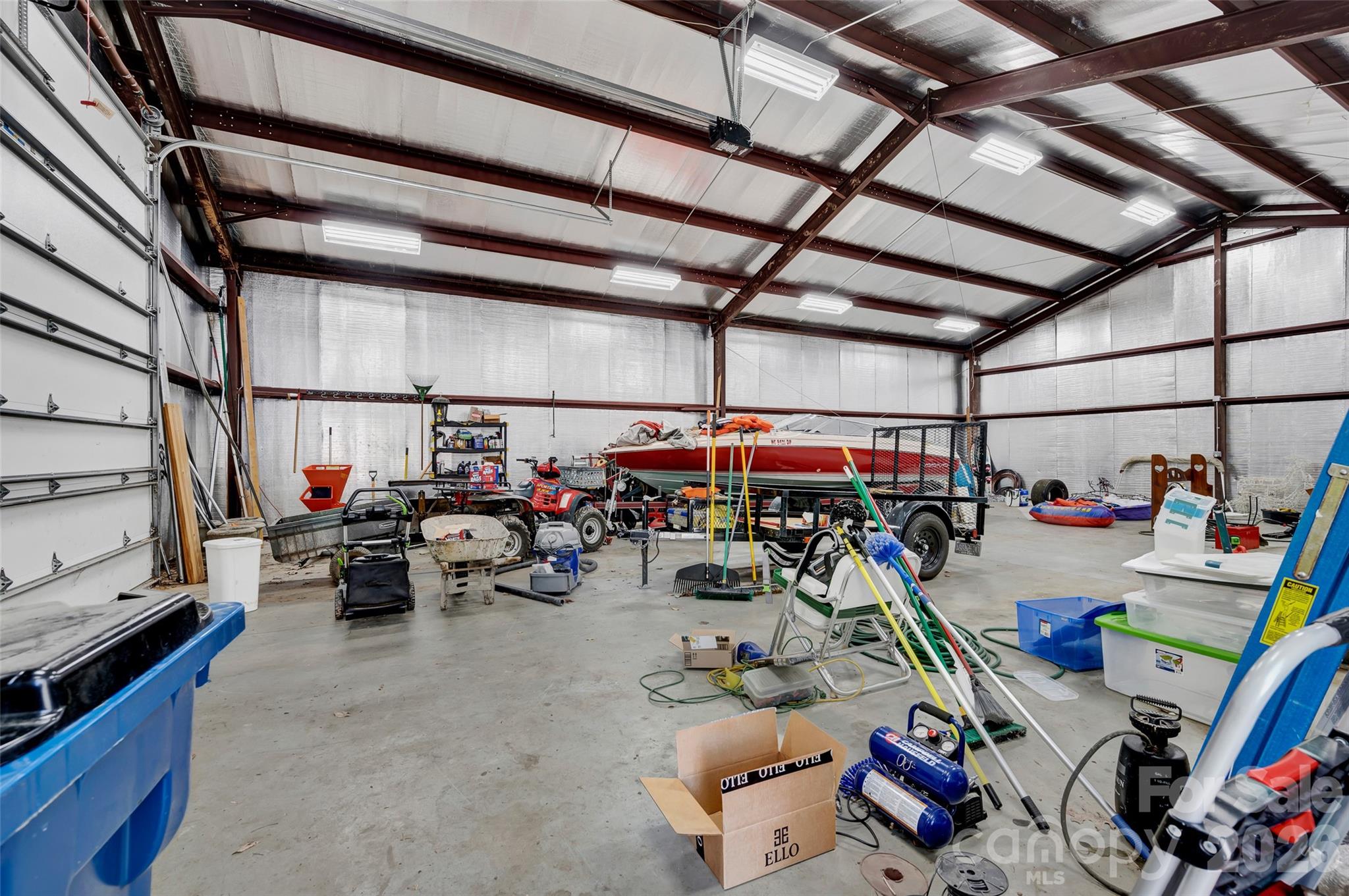 464 Laurel Cove Road — Statesville