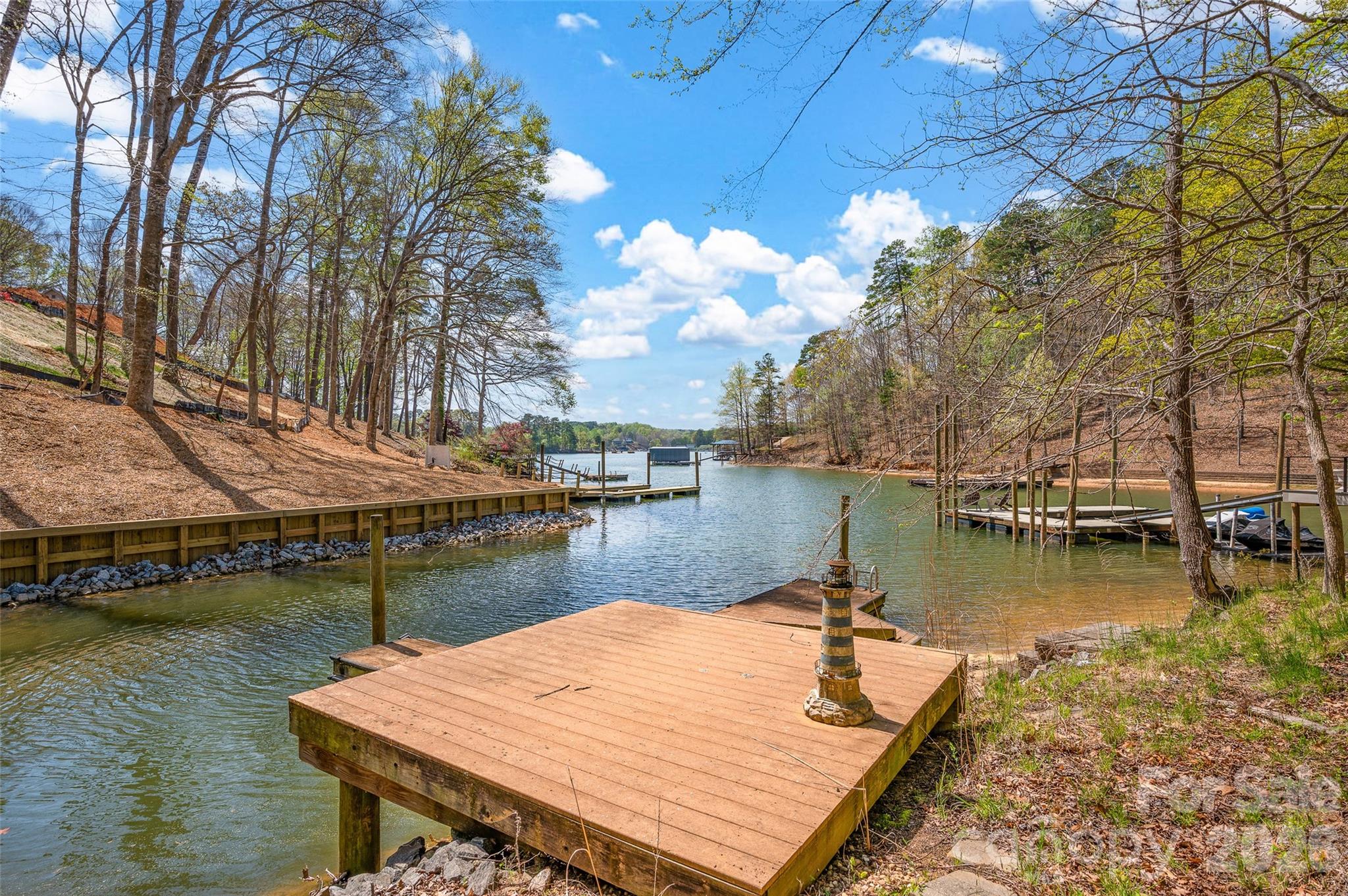 464 Laurel Cove Road — Statesville
