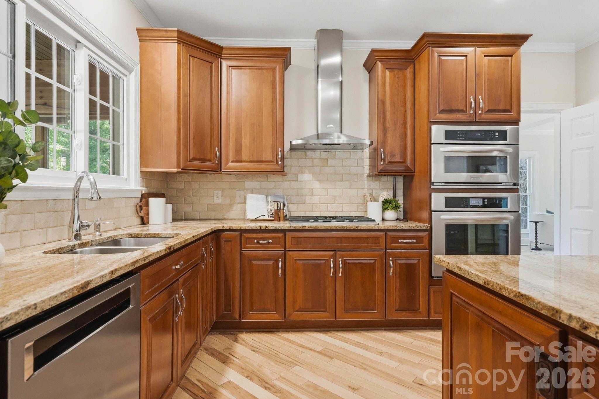 7006 Darnley Place — Charlotte