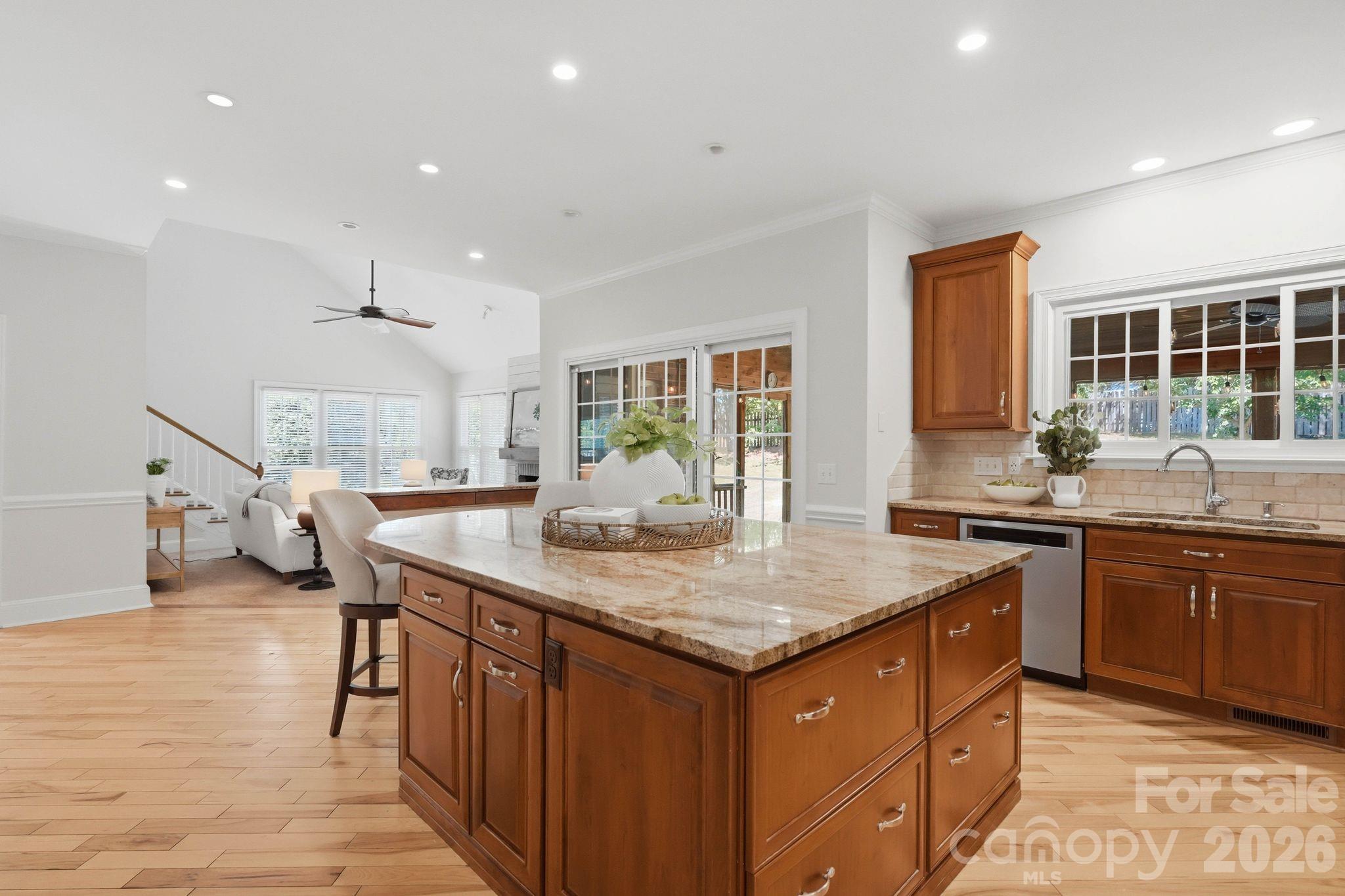 7006 Darnley Place — Charlotte