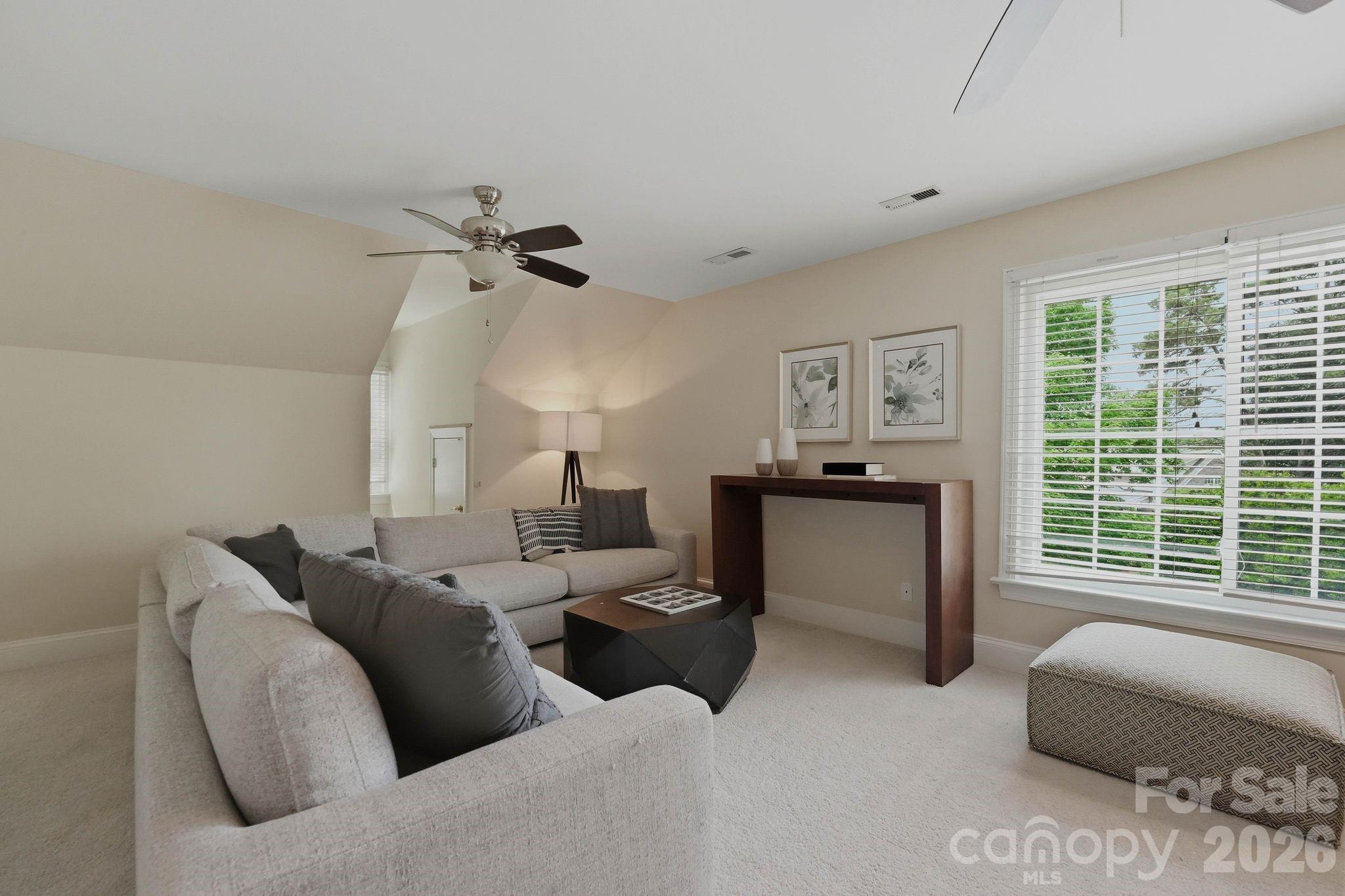7006 Darnley Place — Charlotte