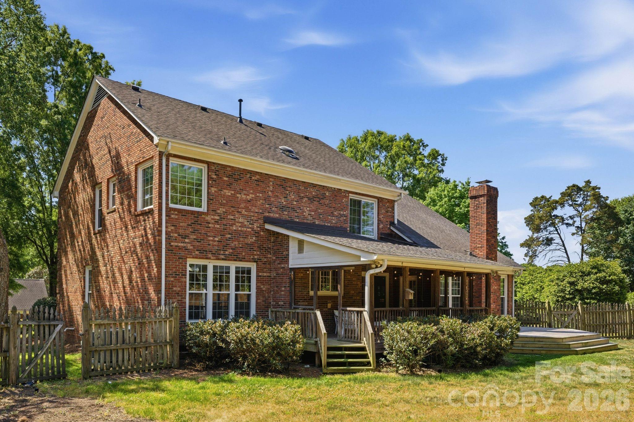 7006 Darnley Place — Charlotte